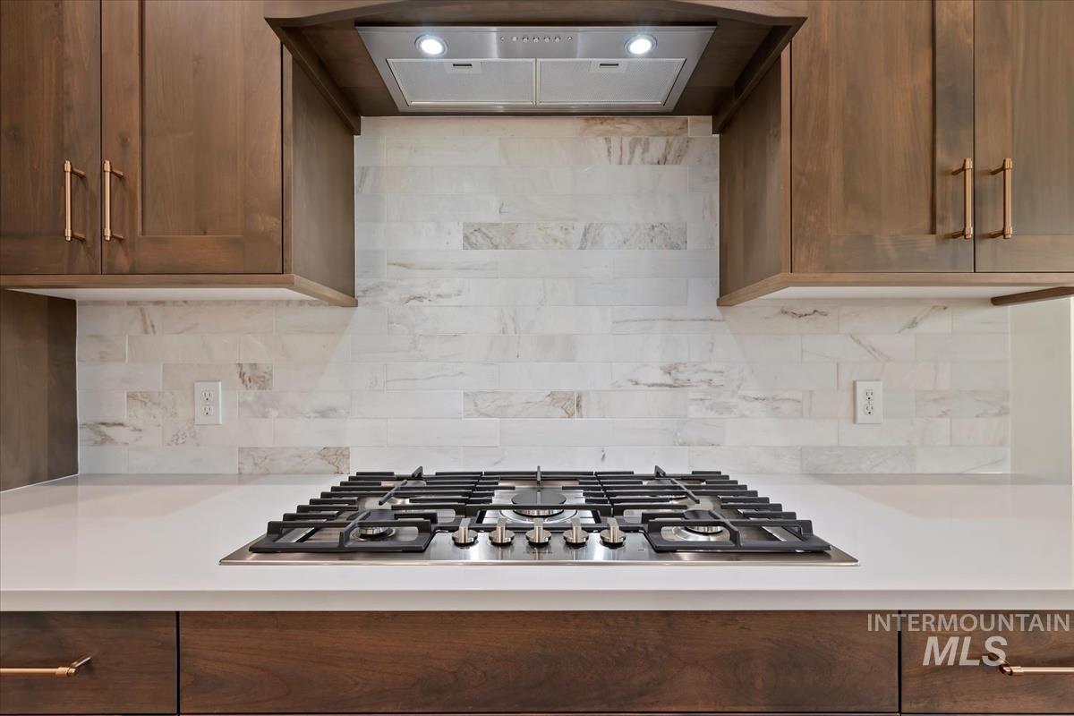 2125 E Padstow St., Kuna, Idaho 83634, 3 Bedrooms, 2.5 Bathrooms, Residential For Sale, Price $799,880,MLS 98983432