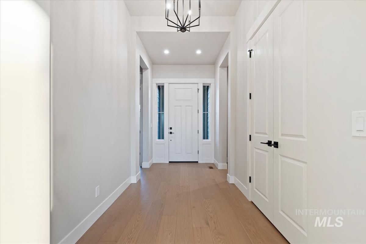 2125 E Padstow St., Kuna, Idaho 83634, 3 Bedrooms, 2.5 Bathrooms, Residential For Sale, Price $799,880,MLS 98983432