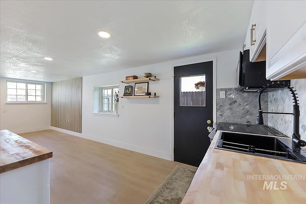 718 E Belmont St, Caldwell, Idaho 83605, 2 Bedrooms, 1 Bathroom, Residential For Sale, Price $250,000,MLS 98983434