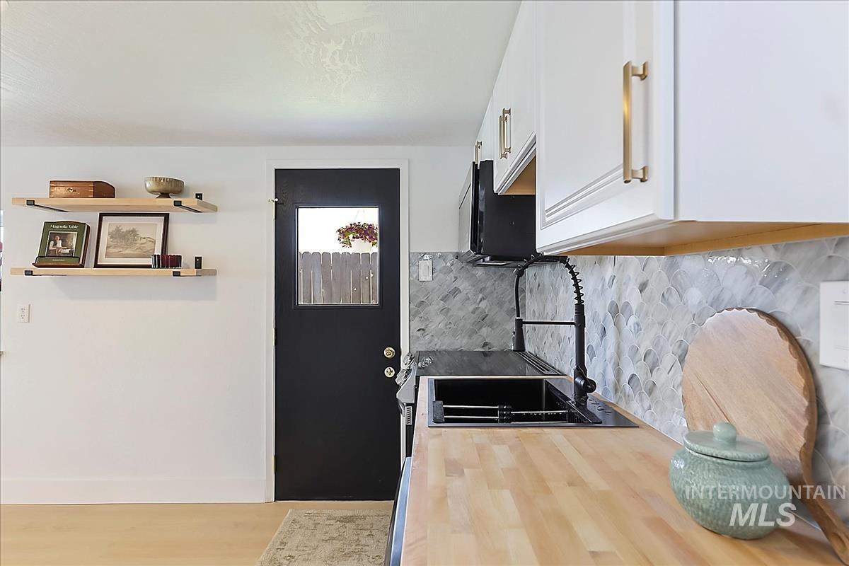 718 E Belmont St, Caldwell, Idaho 83605, 2 Bedrooms, 1 Bathroom, Residential For Sale, Price $250,000,MLS 98983434