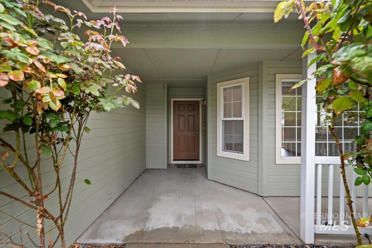 5778 S Sedum Way, Boise, Idaho 83716-7021, 3 Bedrooms, 2 Bathrooms, Residential For Sale, Price $449,950,MLS 98983435