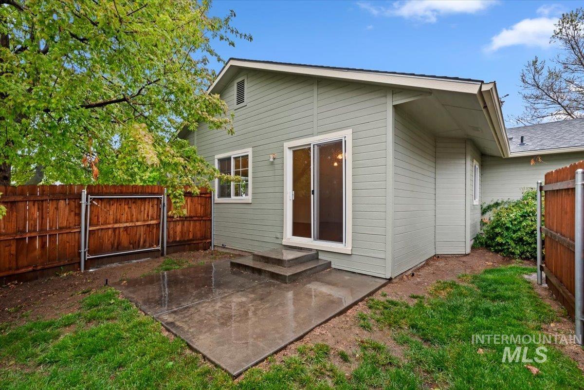 5778 S Sedum Way, Boise, Idaho 83716-7021, 3 Bedrooms, 2 Bathrooms, Residential For Sale, Price $449,950,MLS 98983435