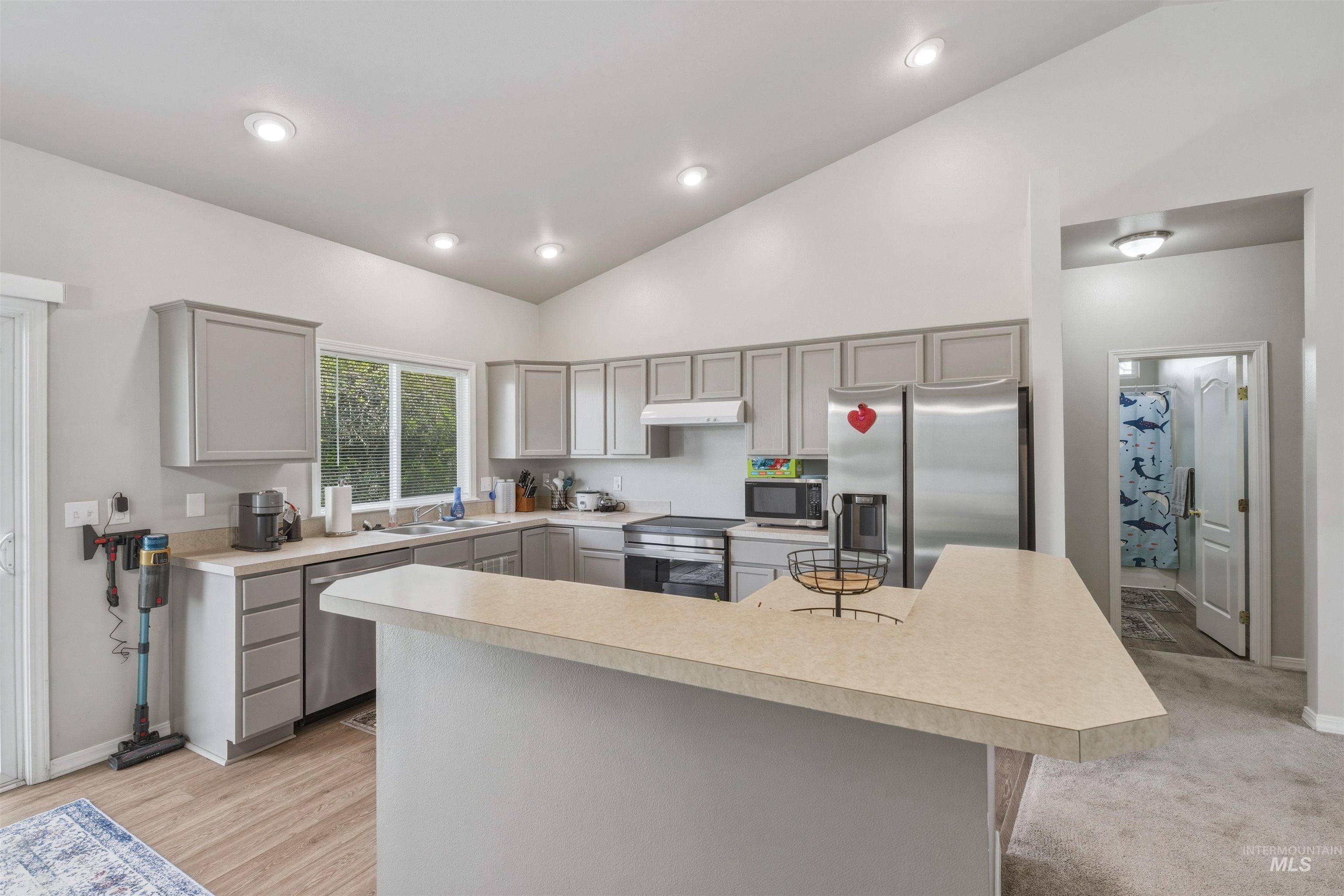 500 E Victory Rd, Meridian, Idaho 83642, 3 Bedrooms, 2 Bathrooms, Residential For Sale, Price $1,350,000,MLS 98983436