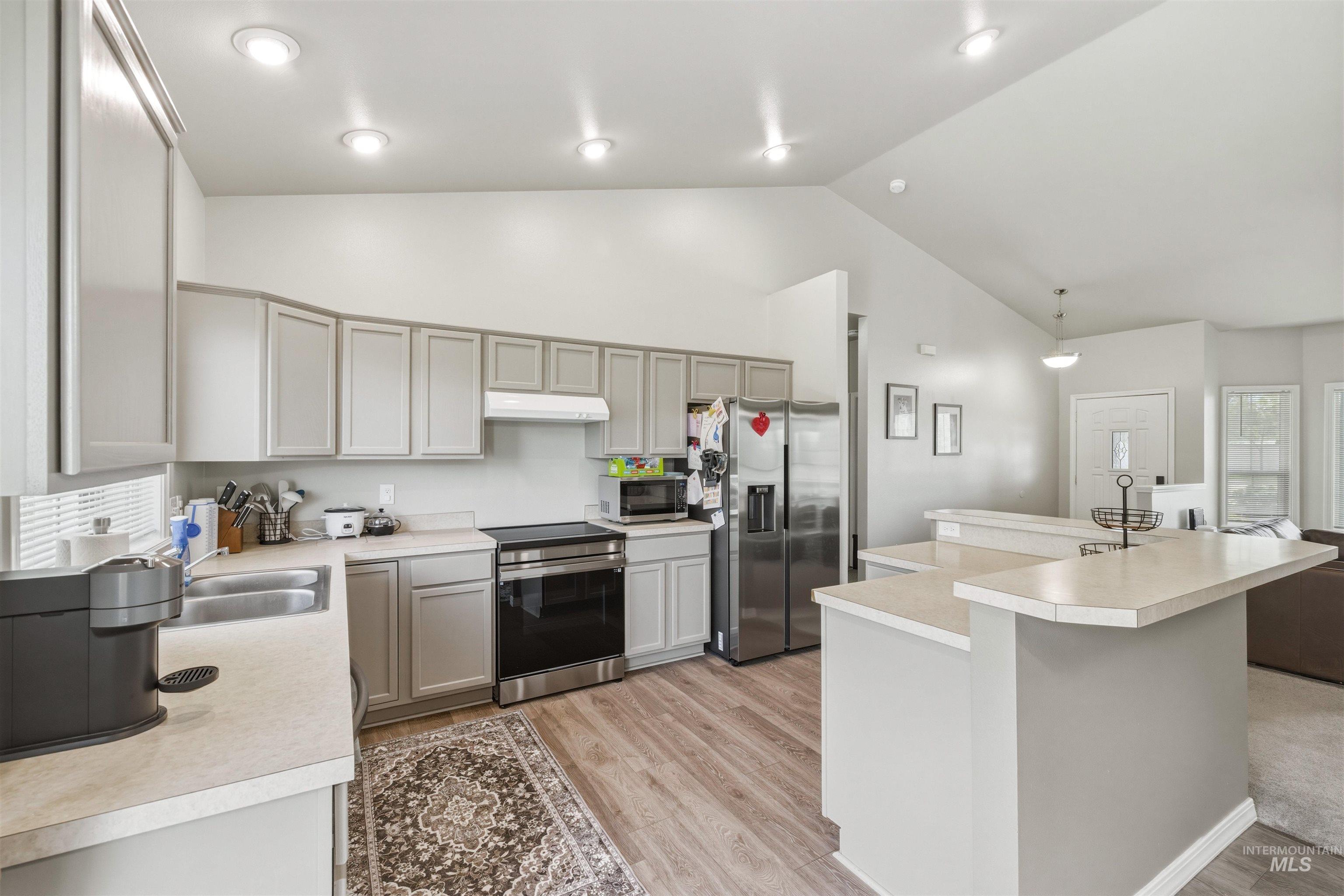 500 E Victory Rd, Meridian, Idaho 83642, 3 Bedrooms, 2 Bathrooms, Residential For Sale, Price $1,350,000,MLS 98983436