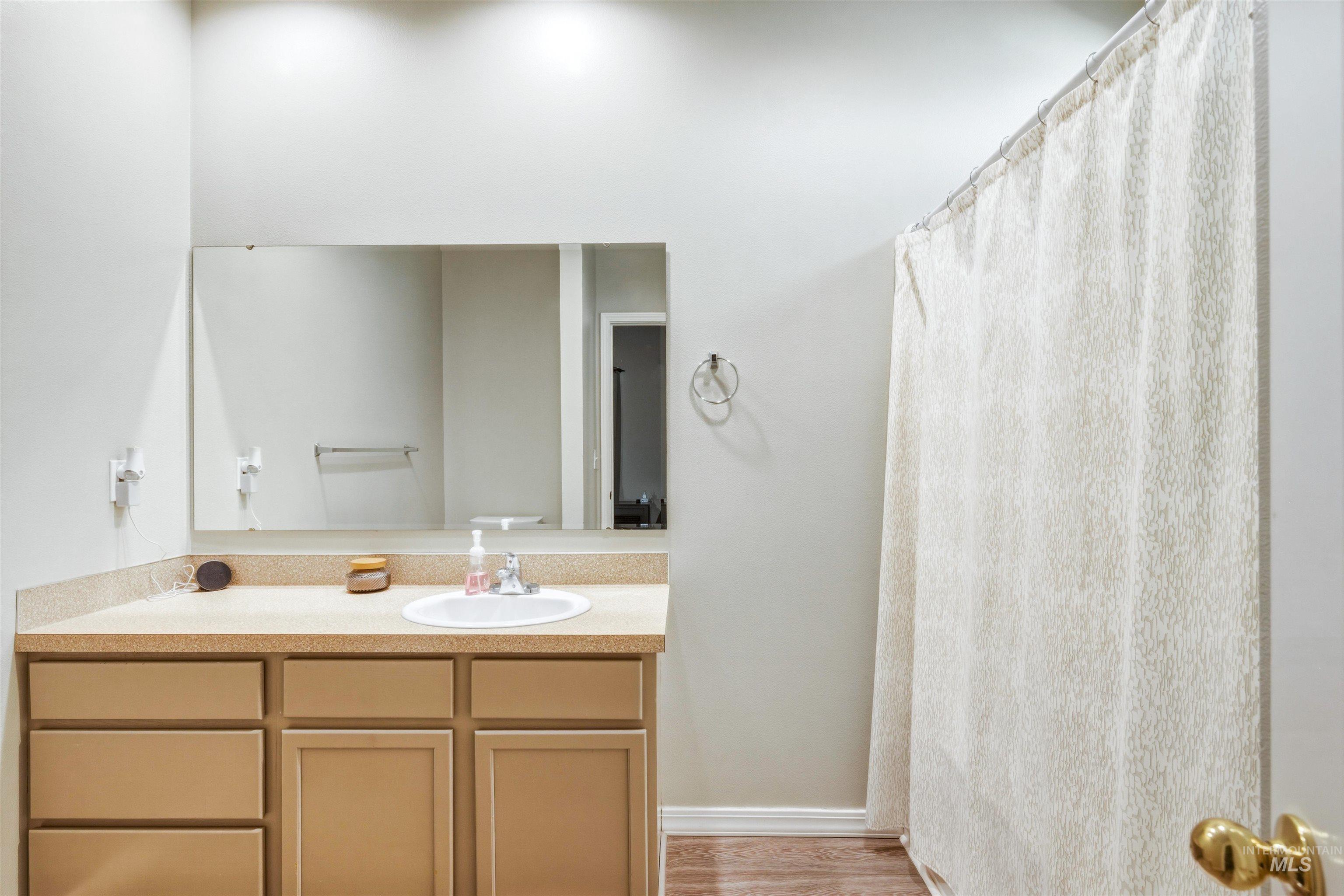 500 E Victory Rd, Meridian, Idaho 83642, 3 Bedrooms, 2 Bathrooms, Residential For Sale, Price $1,350,000,MLS 98983436