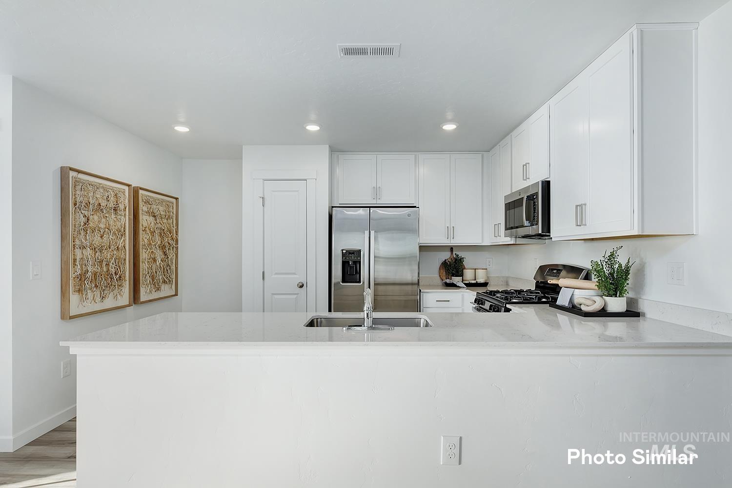 3126 N Musk Mallow Wy, Kuna, Idaho 83634, 4 Bedrooms, 2 Bathrooms, Residential For Sale, Price $424,850,MLS 98983438