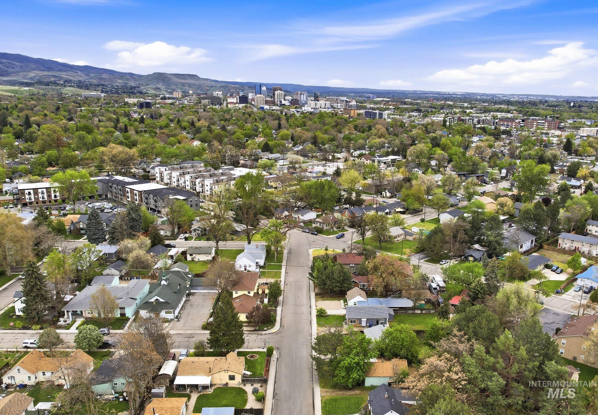 2815 W Moore, Boise, Idaho 83702, 1 Bedroom, 1 Bathroom, Residential Income For Sale, Price $499,900, 98983439