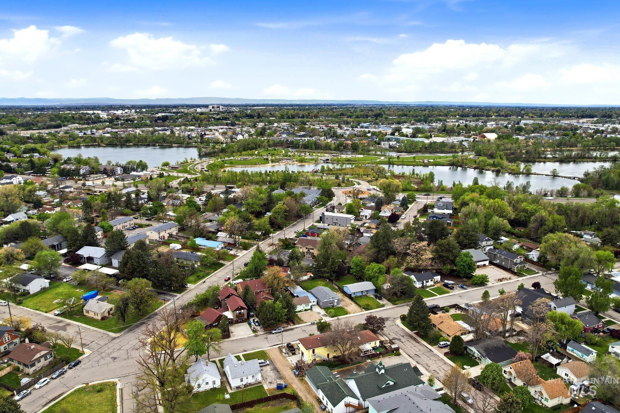 2815 W Moore, Boise, Idaho 83702, 1 Bedroom, 1 Bathroom, Residential Income For Sale, Price $499,900, 98983439