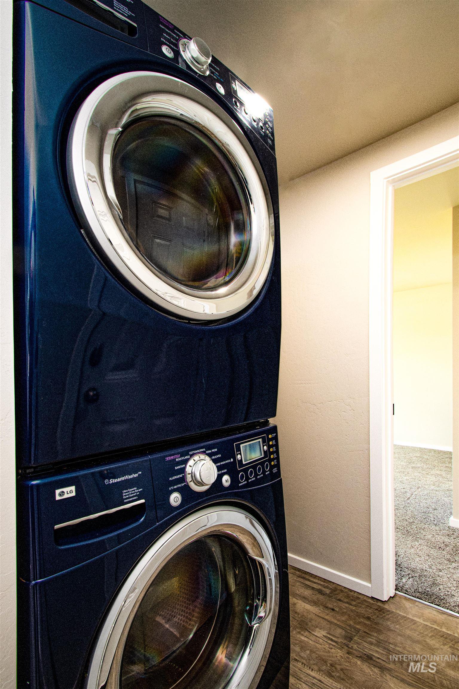 2270 S Skillern Dr., Boise, Idaho 83709, 3 Bedrooms, 2 Bathrooms, Residential For Sale, Price $294,500,MLS 98983440