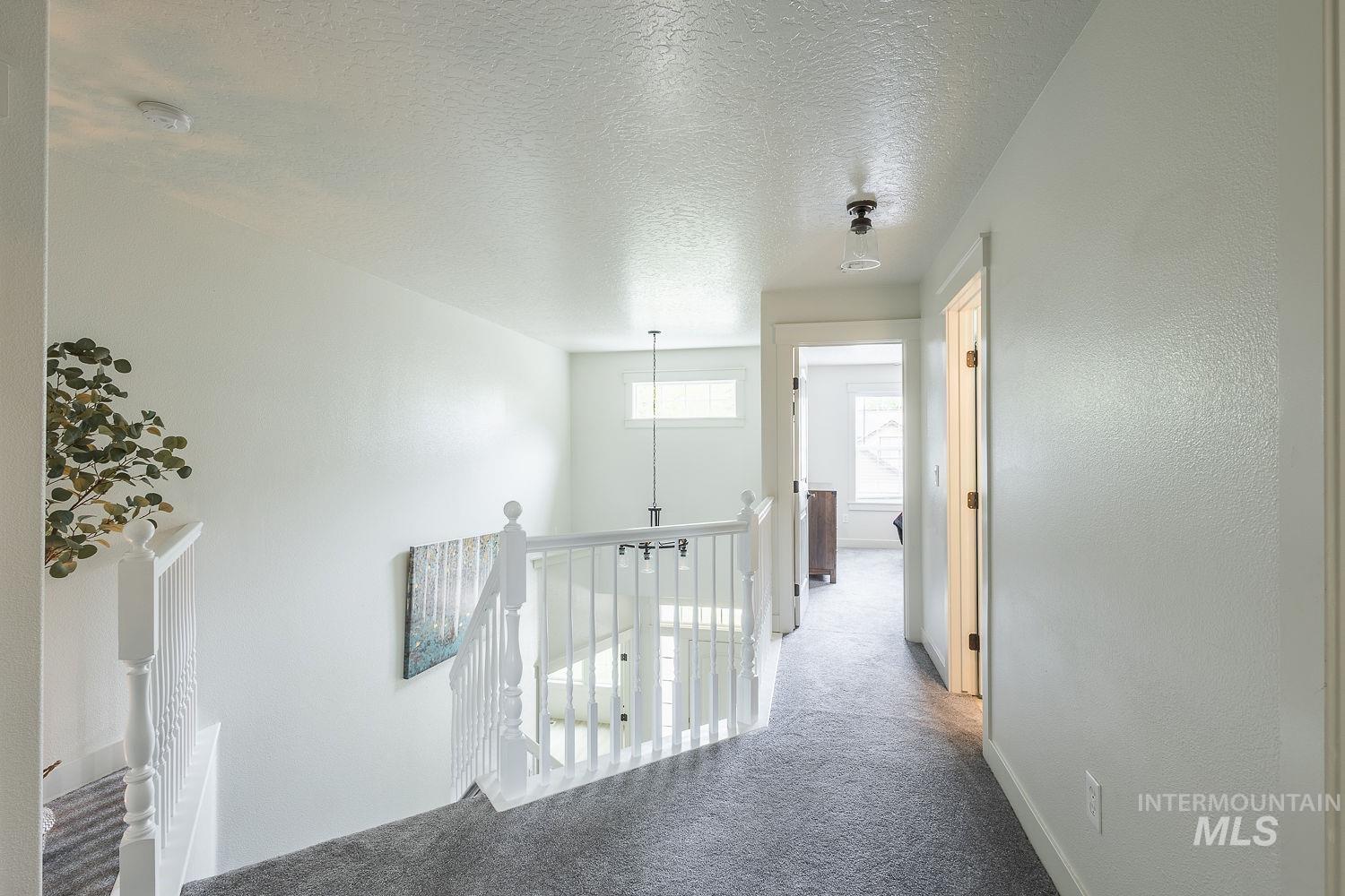 9095 W Dalton Place, Boise, Idaho 83704, 4 Bedrooms, 2.5 Bathrooms, Residential For Sale, Price $579,900,MLS 98983444