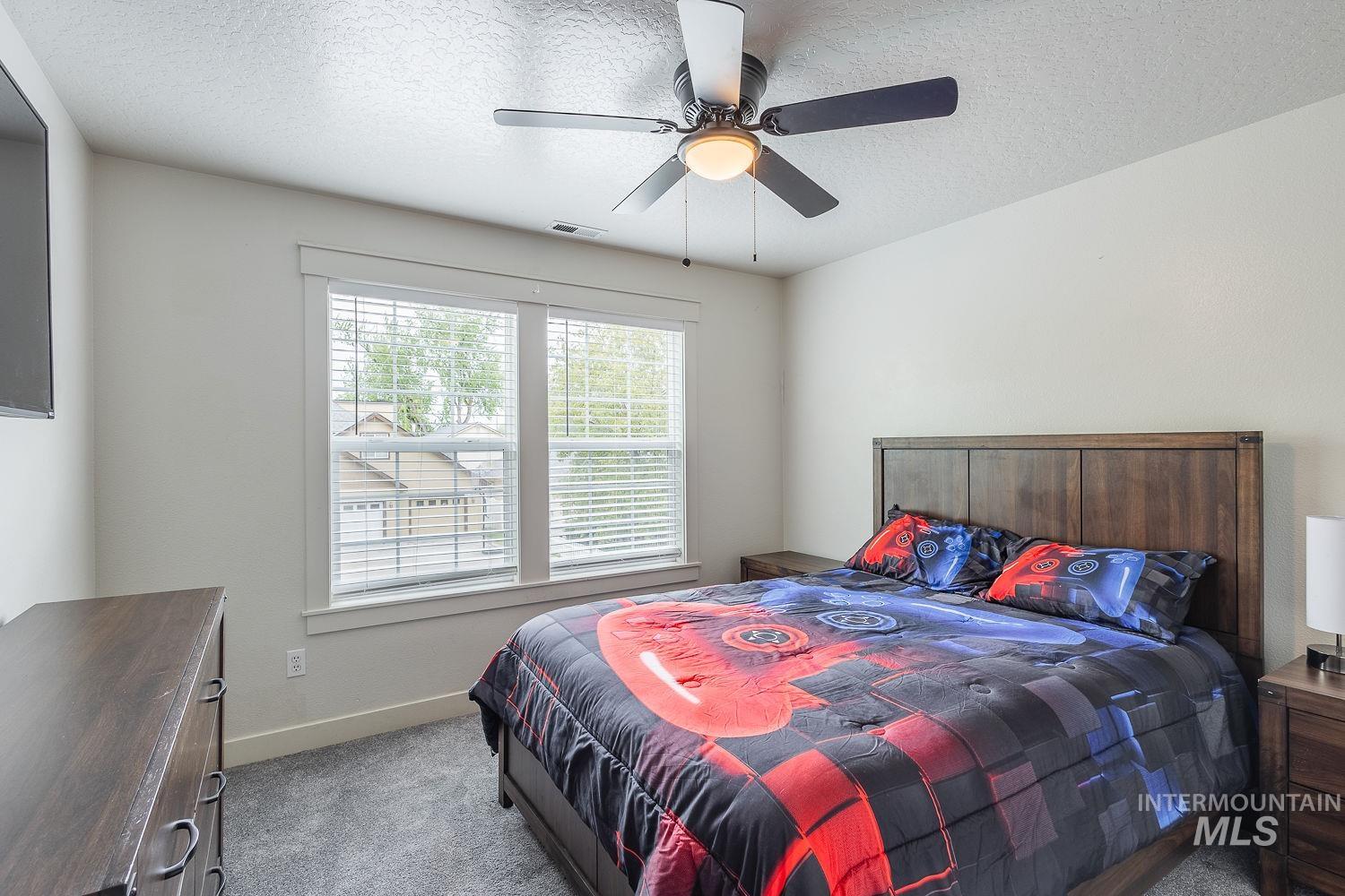 9095 W Dalton Place, Boise, Idaho 83704, 4 Bedrooms, 2.5 Bathrooms, Residential For Sale, Price $579,900,MLS 98983444