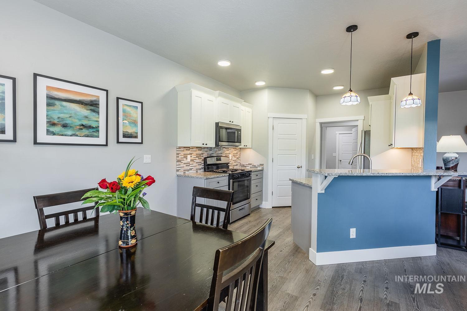 2380 Vista Ave., Payette, Idaho 83661, 3 Bedrooms, 2 Bathrooms, Residential For Sale, Price $429,900,MLS 98983445