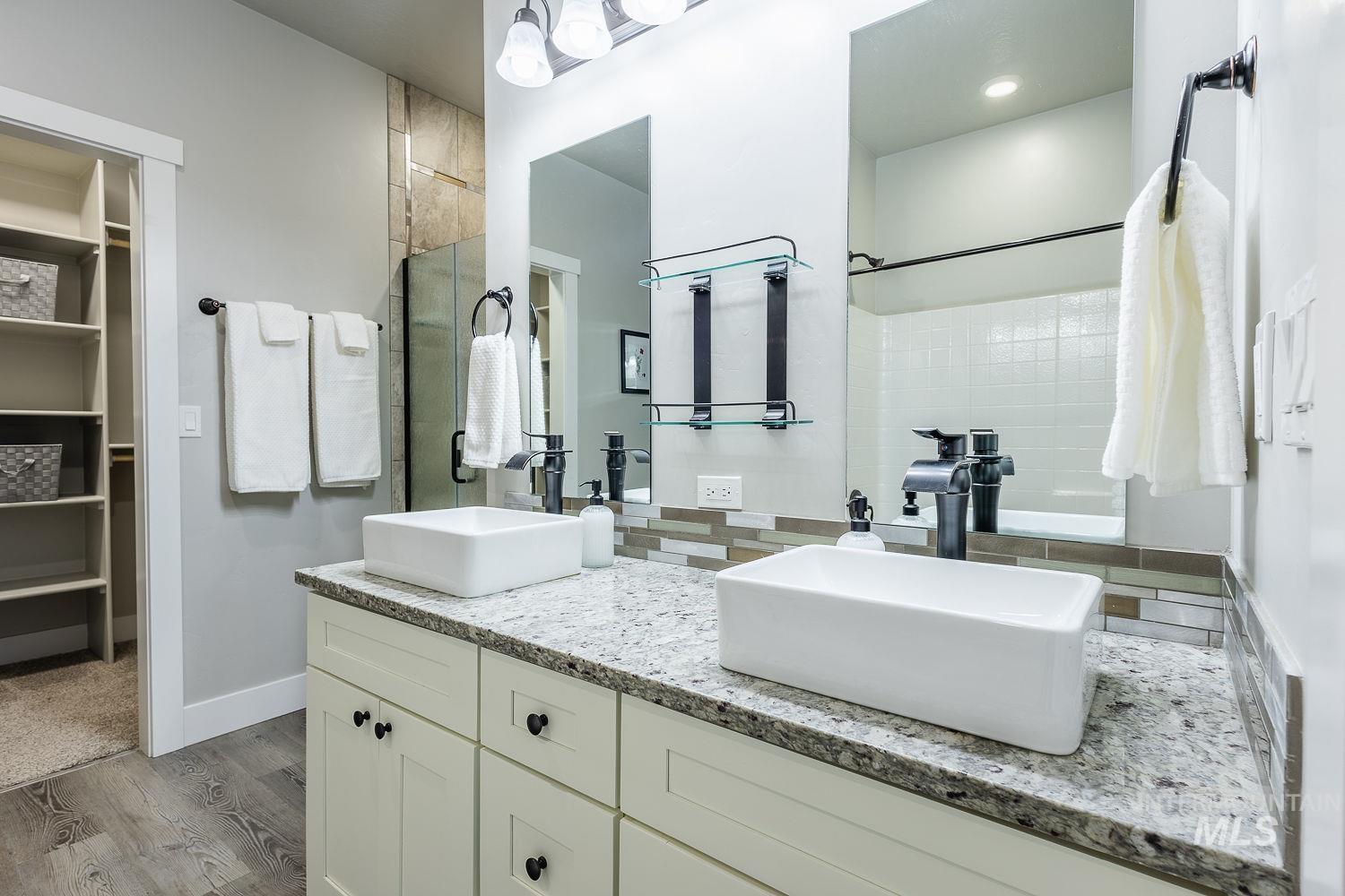 2380 Vista Ave., Payette, Idaho 83661, 3 Bedrooms, 2 Bathrooms, Residential For Sale, Price $429,900,MLS 98983445