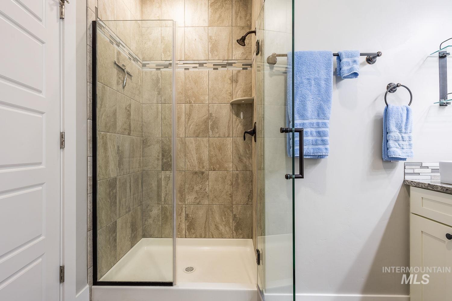 2380 Vista Ave., Payette, Idaho 83661, 3 Bedrooms, 2 Bathrooms, Residential For Sale, Price $429,900,MLS 98983445