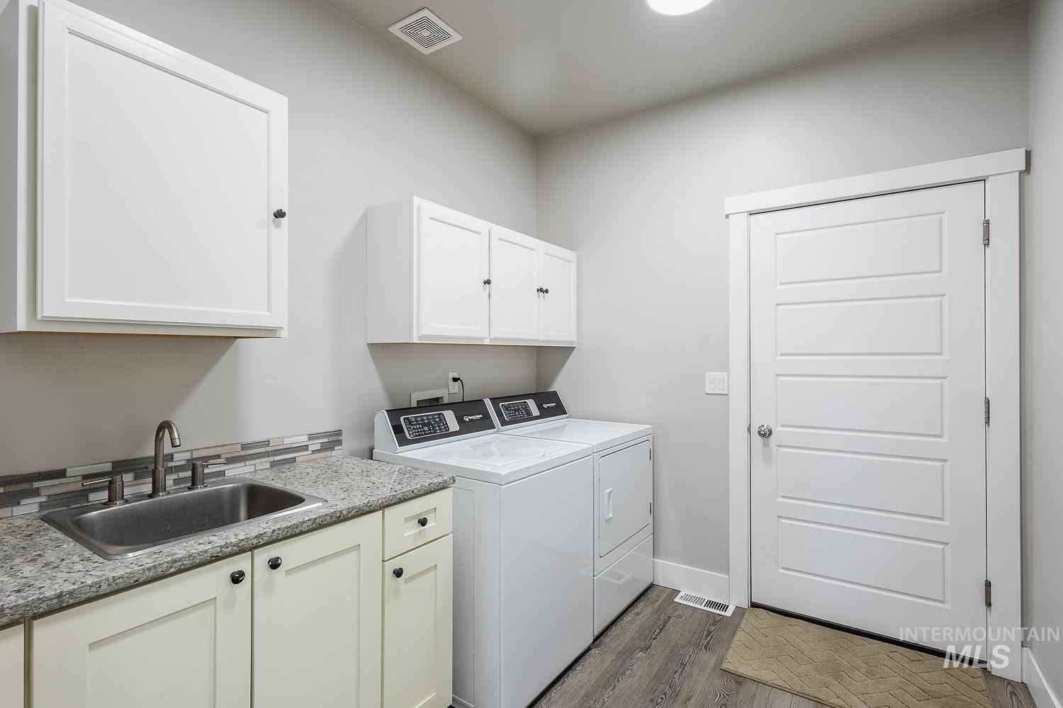 2380 Vista Ave., Payette, Idaho 83661, 3 Bedrooms, 2 Bathrooms, Residential For Sale, Price $429,900,MLS 98983445