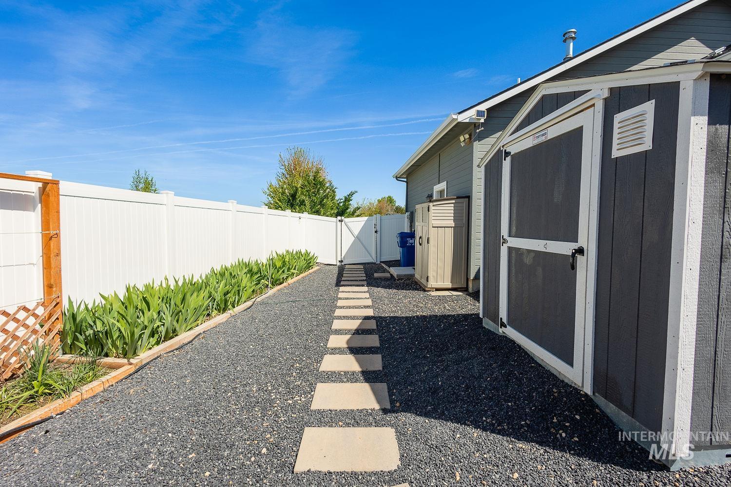 2380 Vista Ave., Payette, Idaho 83661, 3 Bedrooms, 2 Bathrooms, Residential For Sale, Price $429,900,MLS 98983445