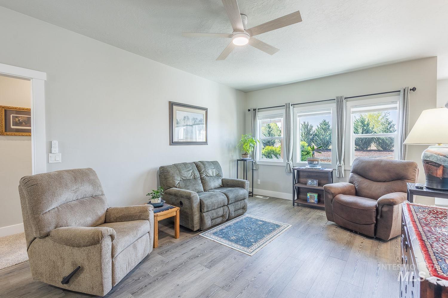 2380 Vista Ave., Payette, Idaho 83661, 3 Bedrooms, 2 Bathrooms, Residential For Sale, Price $429,900,MLS 98983445