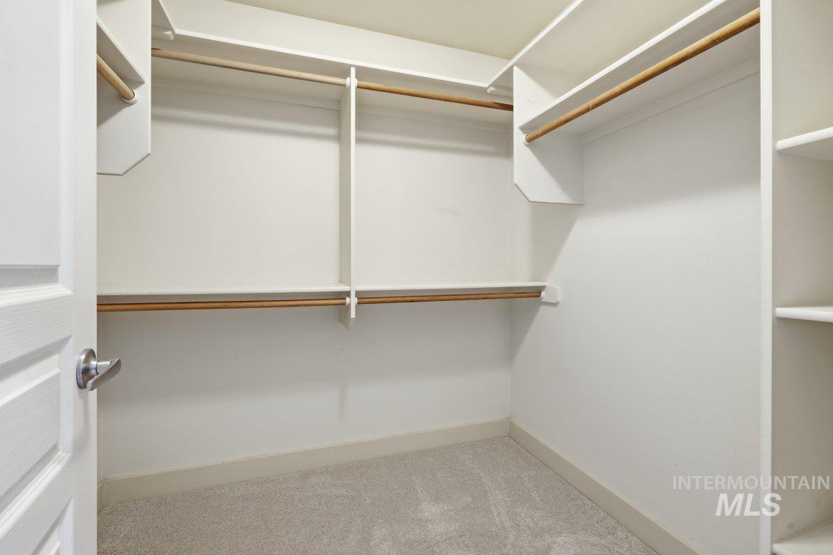 918 N Caledonia Place, Eagle, Idaho 83616, 4 Bedrooms, 2.5 Bathrooms, Residential For Sale, Price $879,900, 98983447