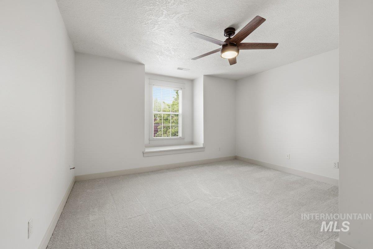 918 N Caledonia Place, Eagle, Idaho 83616, 4 Bedrooms, 2.5 Bathrooms, Residential For Sale, Price $879,900, 98983447