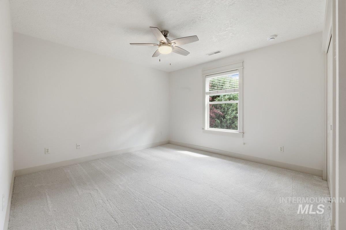 918 N Caledonia Place, Eagle, Idaho 83616, 4 Bedrooms, 2.5 Bathrooms, Residential For Sale, Price $879,900, 98983447