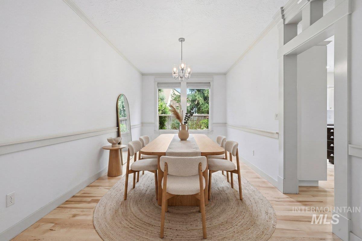 918 N Caledonia Place, Eagle, Idaho 83616, 4 Bedrooms, 2.5 Bathrooms, Residential For Sale, Price $879,900, 98983447