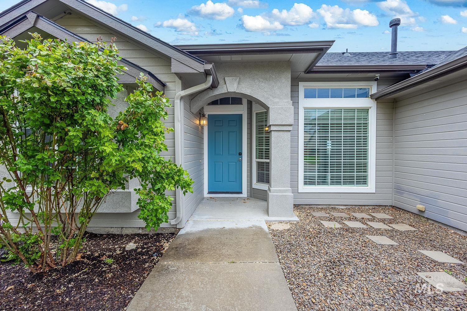 3465 S Payette River, Nampa, Idaho 83686, 3 Bedrooms, 2 Bathrooms, Residential For Sale, Price $385,500,MLS 98983450