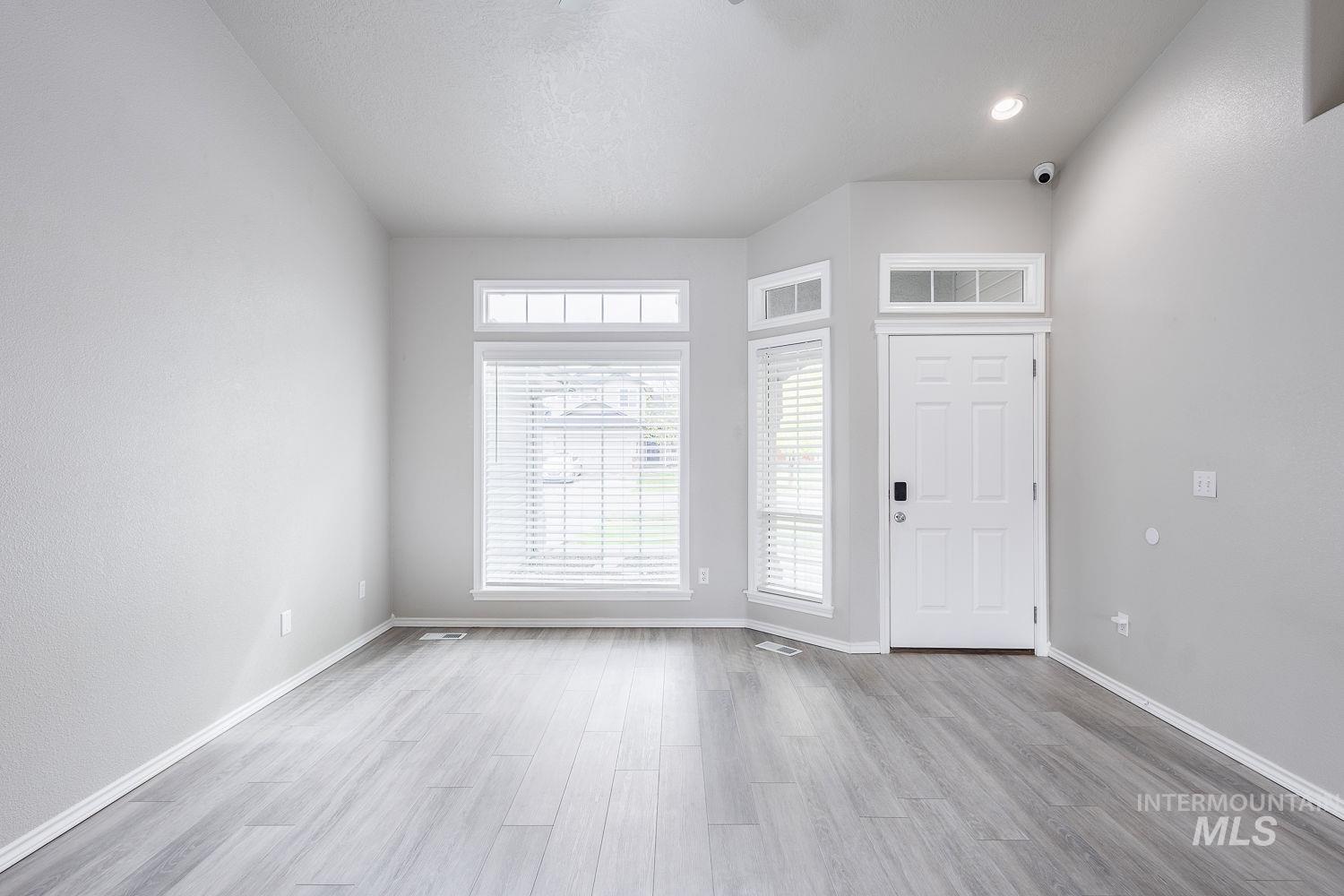 3465 S Payette River, Nampa, Idaho 83686, 3 Bedrooms, 2 Bathrooms, Residential For Sale, Price $385,500,MLS 98983450