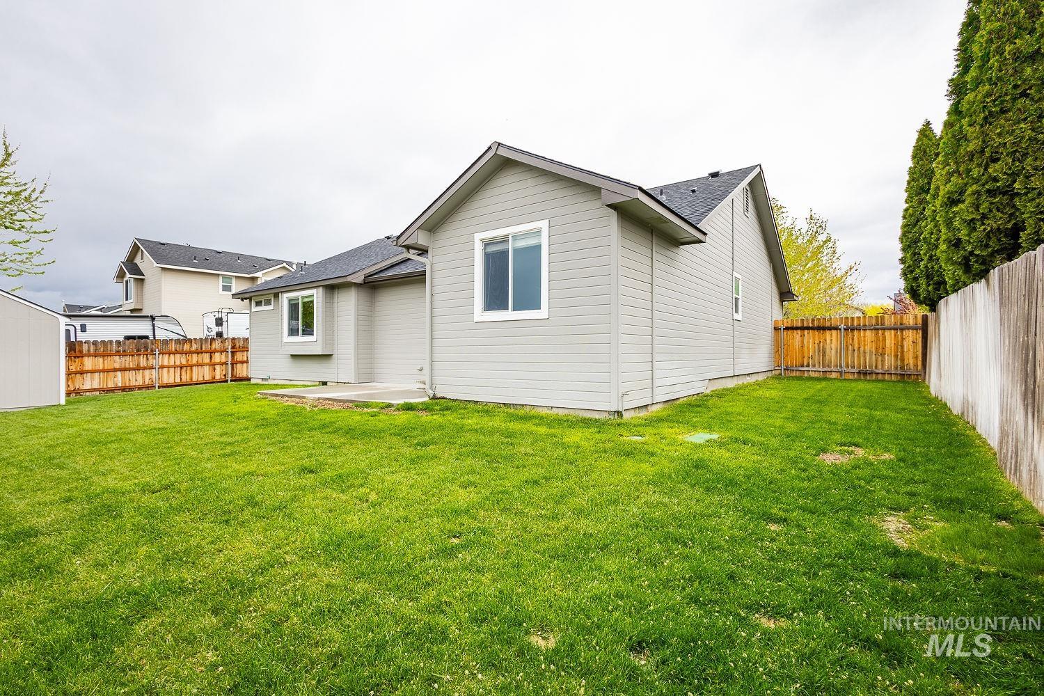 3465 S Payette River, Nampa, Idaho 83686, 3 Bedrooms, 2 Bathrooms, Residential For Sale, Price $385,500,MLS 98983450