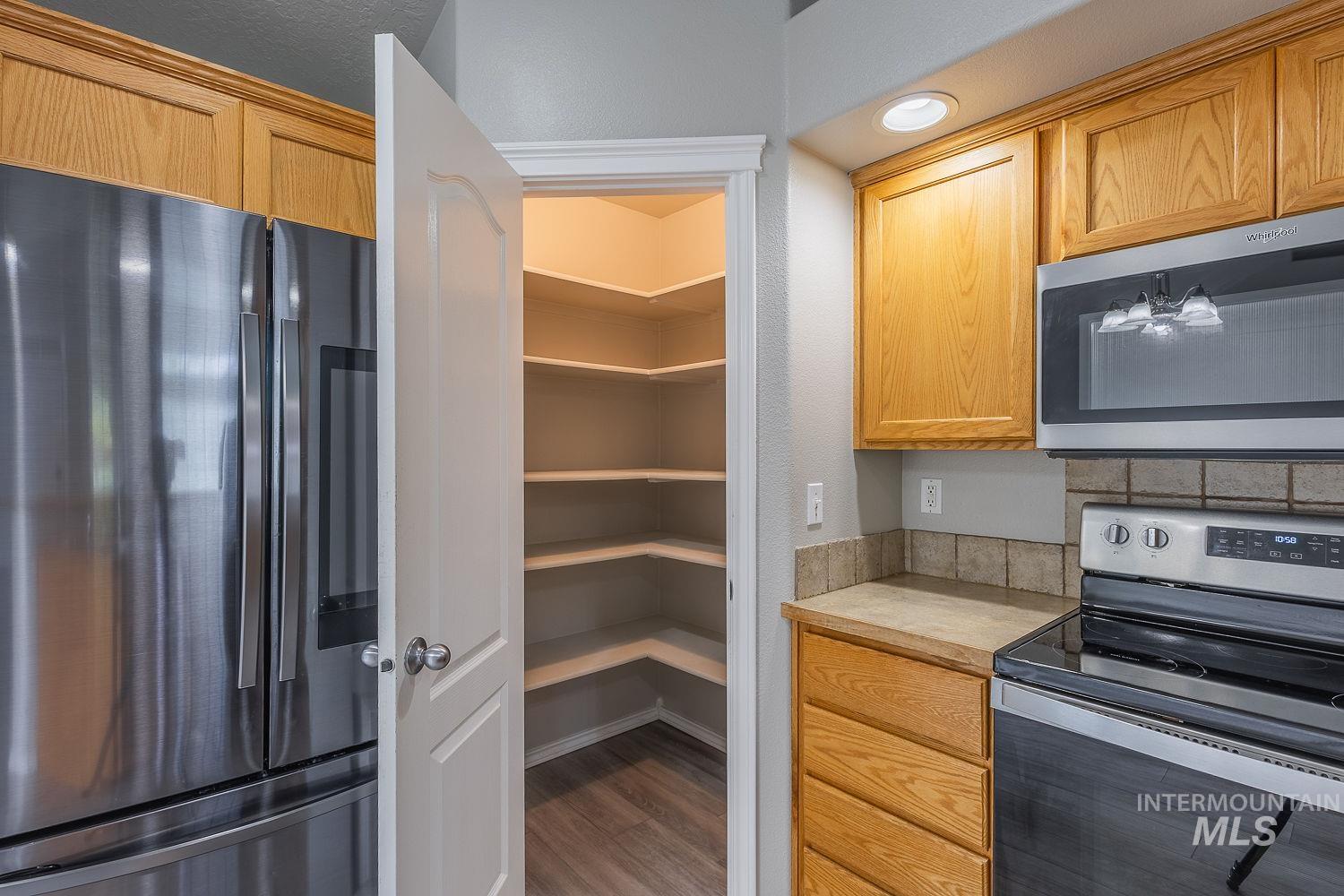 3465 S Payette River, Nampa, Idaho 83686, 3 Bedrooms, 2 Bathrooms, Residential For Sale, Price $385,500,MLS 98983450