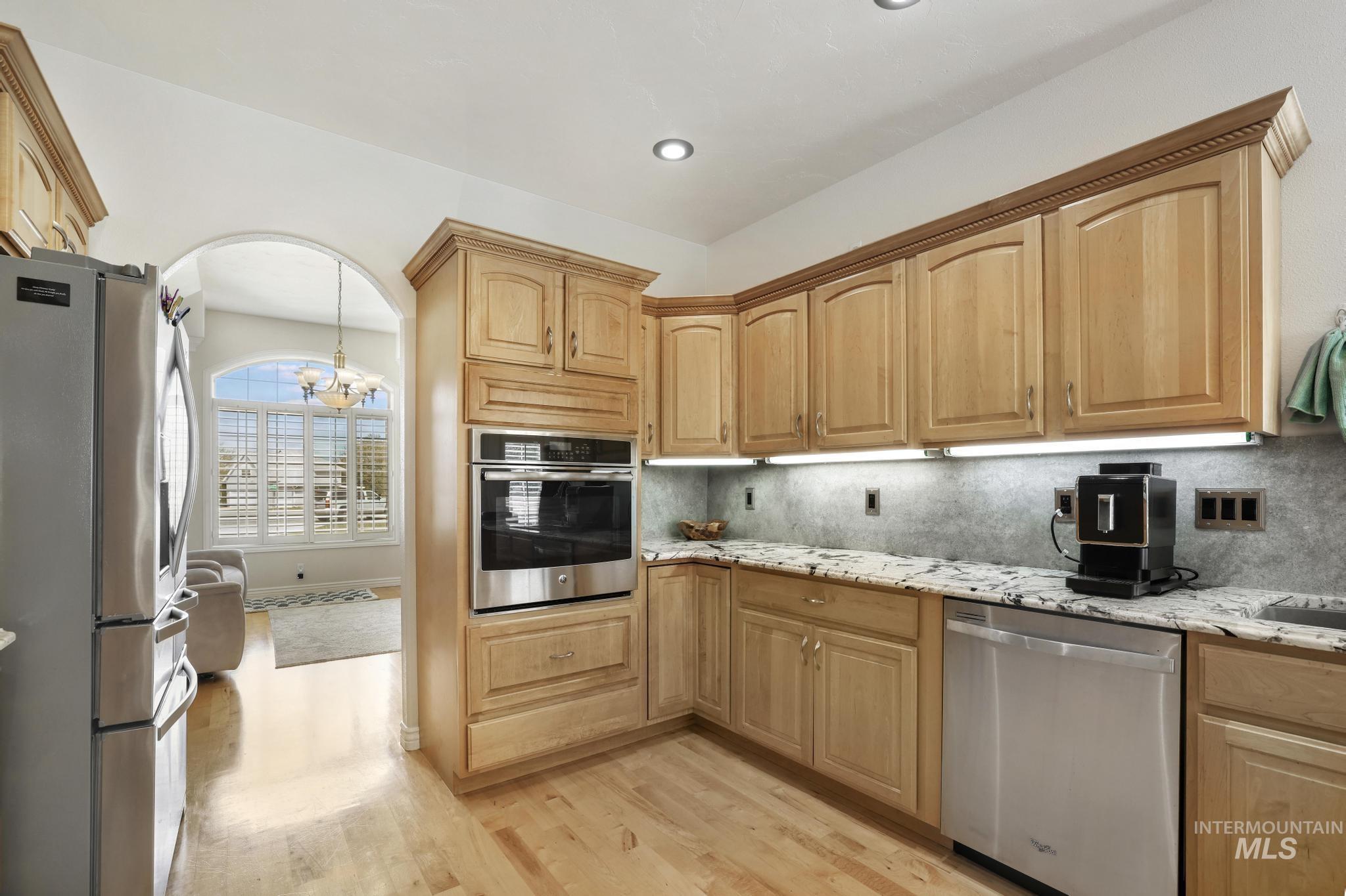 2506 E 3707 N, Twin Falls, Idaho 83301, 3 Bedrooms, 3 Bathrooms, Residential For Sale, Price $639,900,MLS 98983451