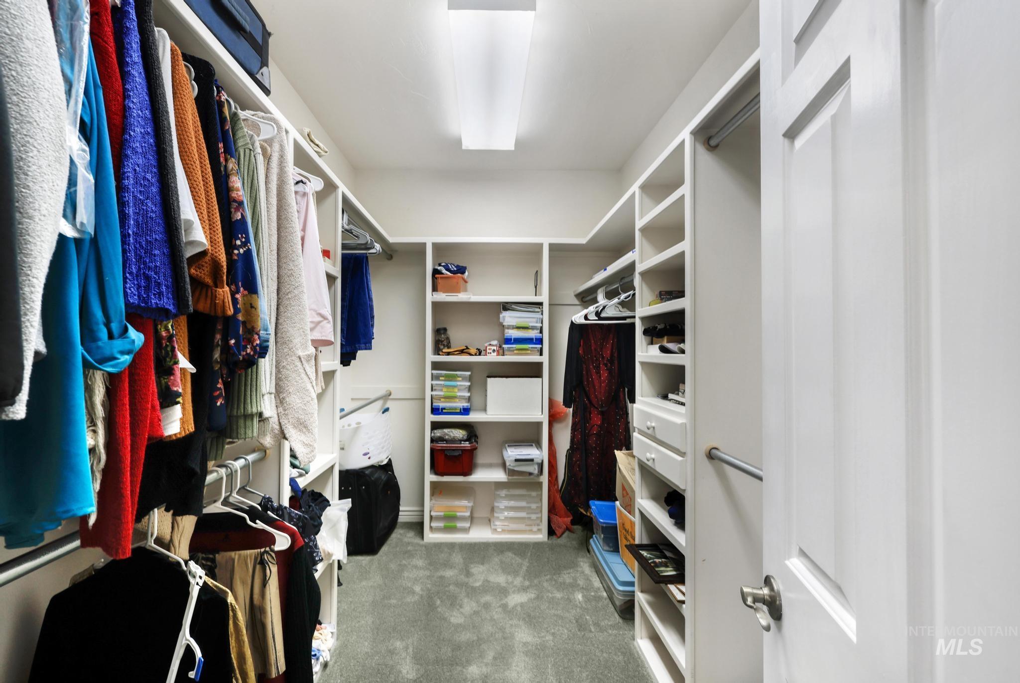 2506 E 3707 N, Twin Falls, Idaho 83301, 3 Bedrooms, 3 Bathrooms, Residential For Sale, Price $639,900,MLS 98983451