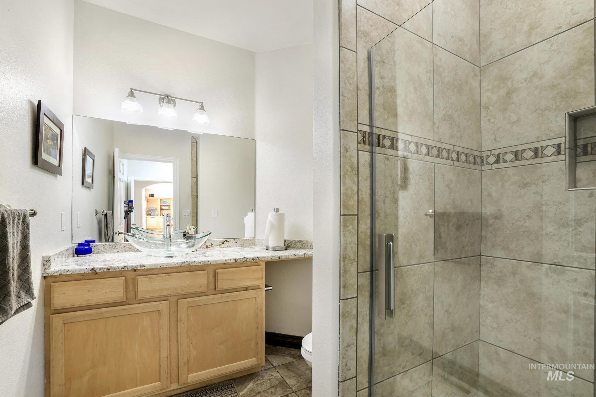 2506 E 3707 N, Twin Falls, Idaho 83301, 3 Bedrooms, 3 Bathrooms, Residential For Sale, Price $639,900,MLS 98983451