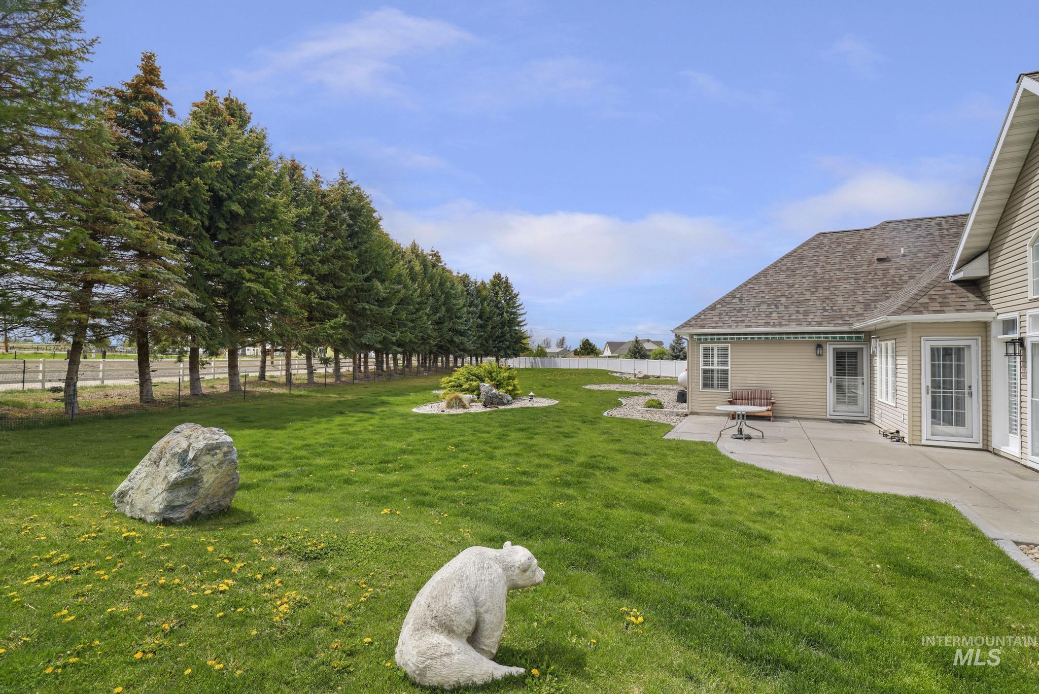 2506 E 3707 N, Twin Falls, Idaho 83301, 3 Bedrooms, 3 Bathrooms, Residential For Sale, Price $639,900,MLS 98983451