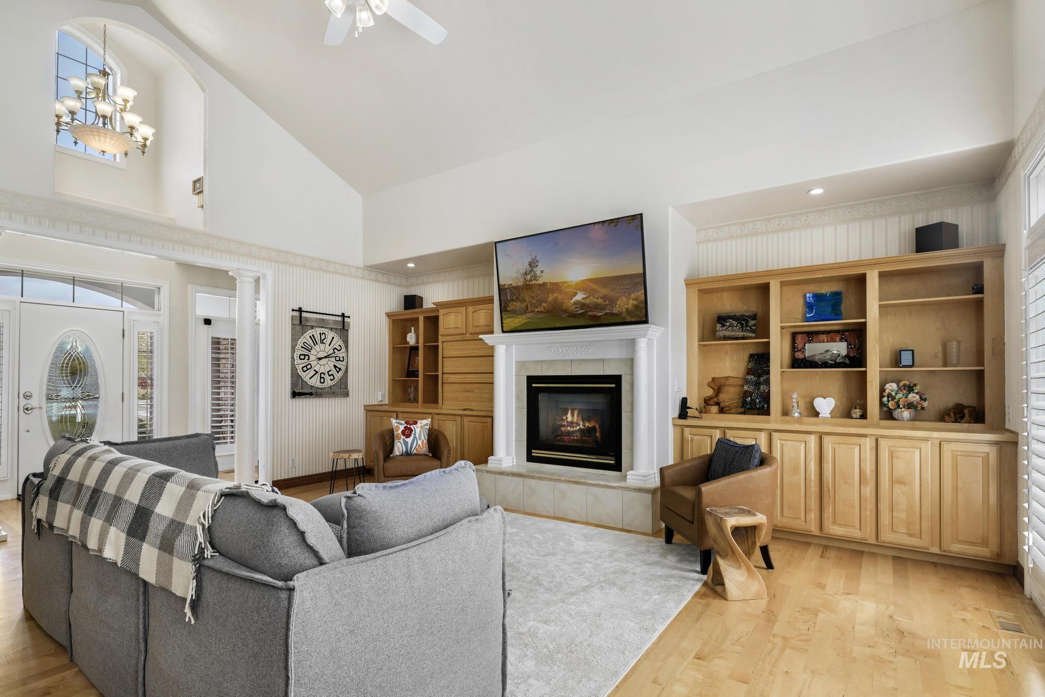 2506 E 3707 N, Twin Falls, Idaho 83301, 3 Bedrooms, 3 Bathrooms, Residential For Sale, Price $639,900,MLS 98983451