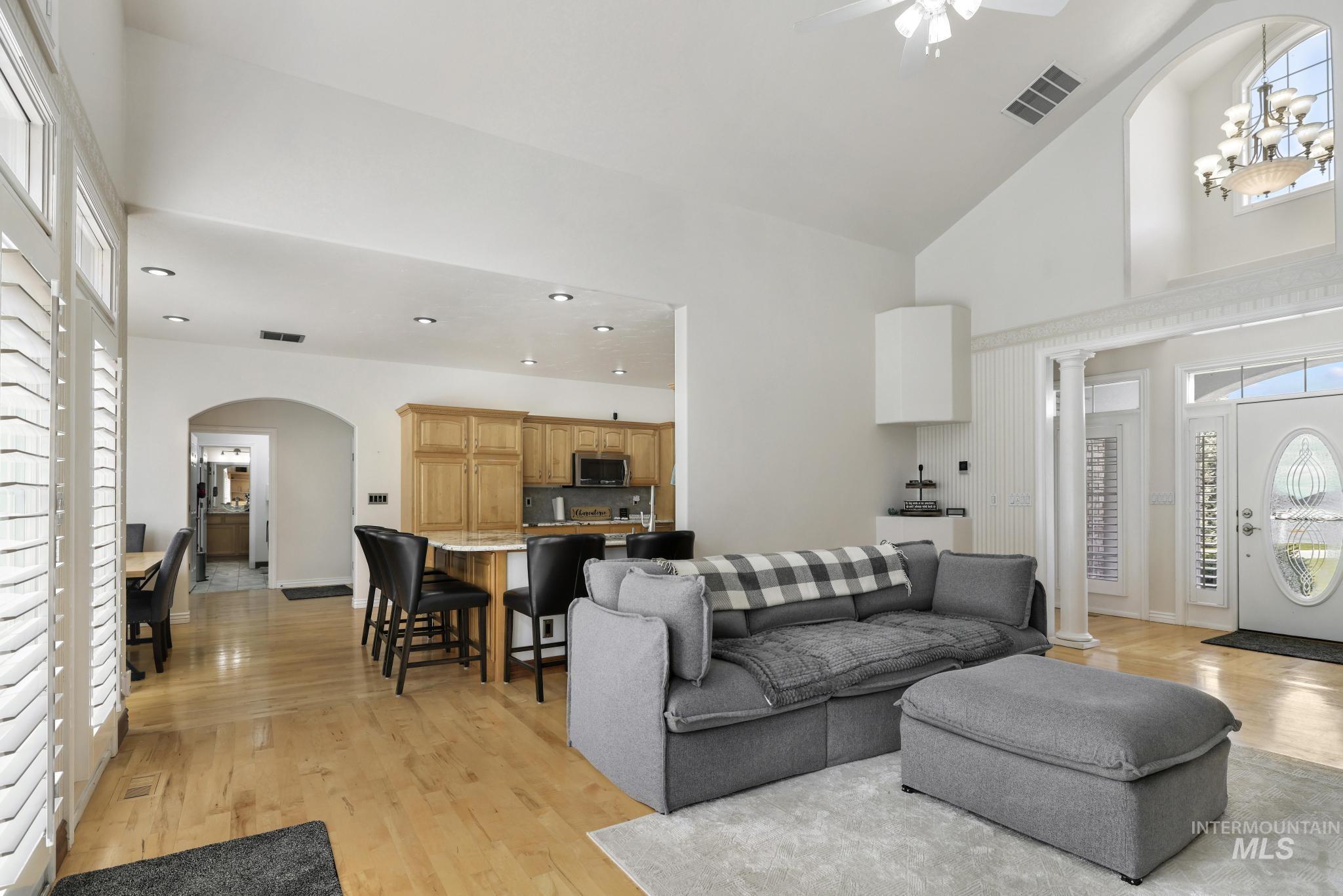 2506 E 3707 N, Twin Falls, Idaho 83301, 3 Bedrooms, 3 Bathrooms, Residential For Sale, Price $639,900,MLS 98983451