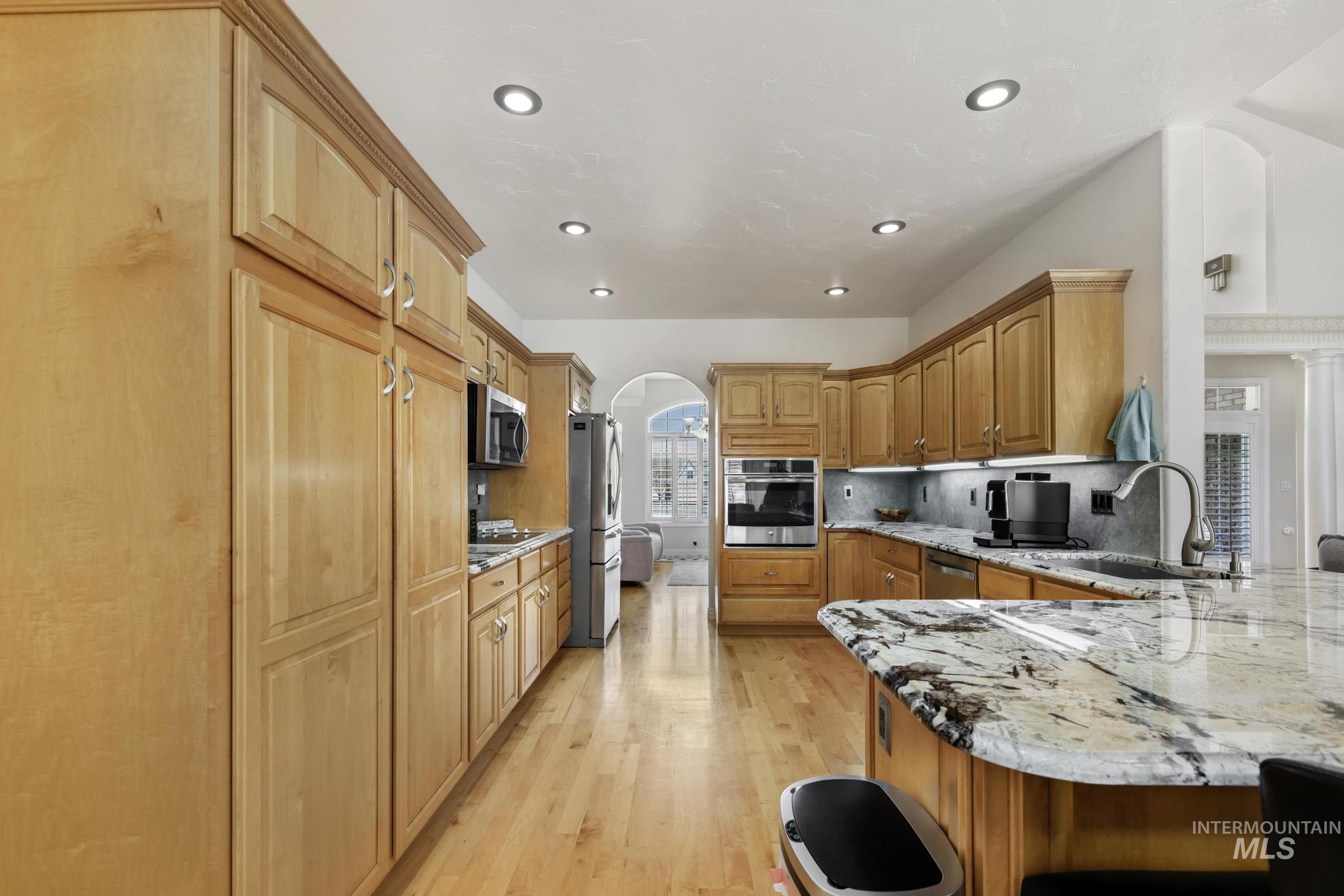 2506 E 3707 N, Twin Falls, Idaho 83301, 3 Bedrooms, 3 Bathrooms, Residential For Sale, Price $639,900,MLS 98983451