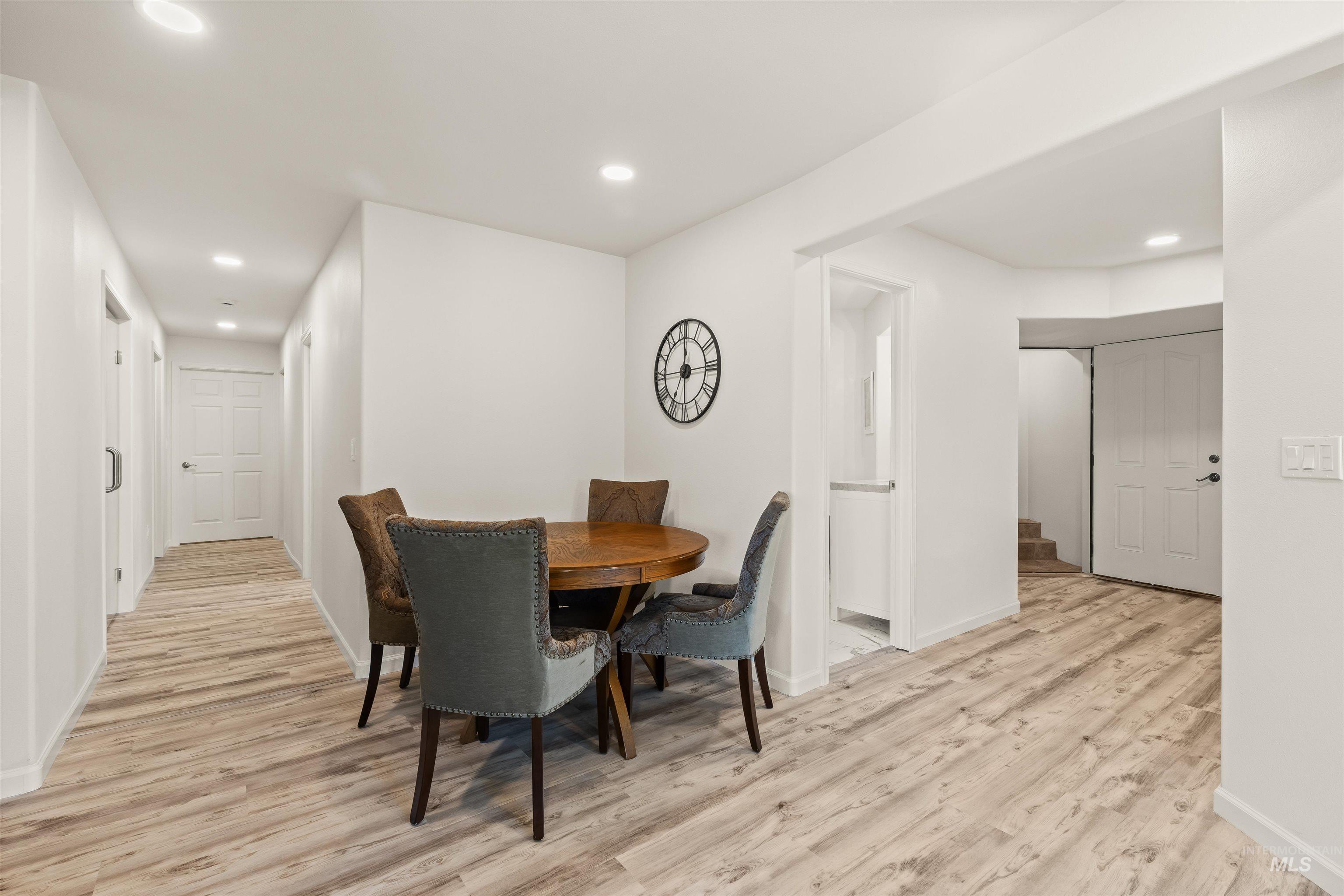 2940 Dove Place, Clarkston, Washington 99403, 3 Bedrooms, 4 Bathrooms, Residential For Sale, Price $899,999, 98983452