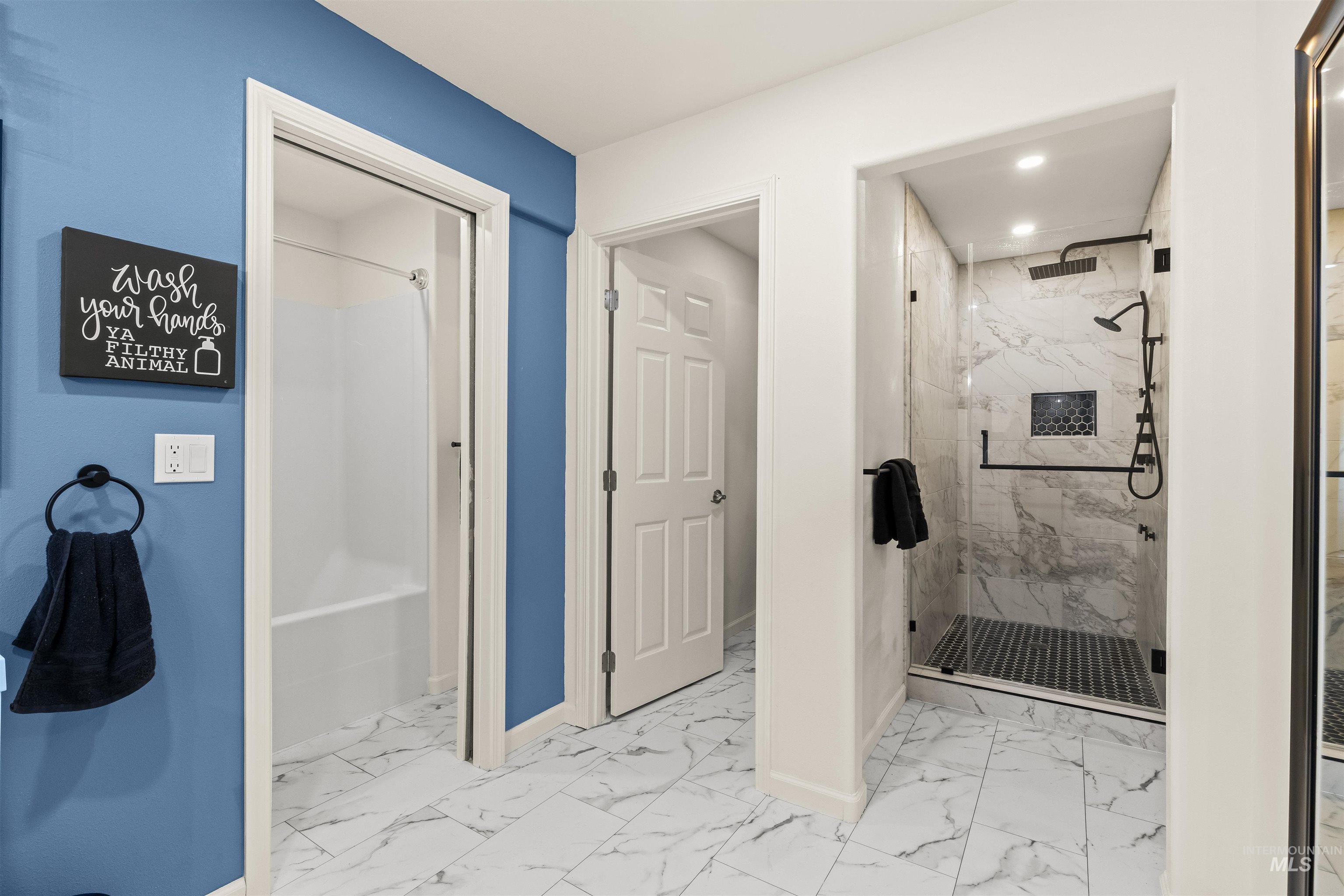 2940 Dove Place, Clarkston, Washington 99403, 3 Bedrooms, 4 Bathrooms, Residential For Sale, Price $899,999, 98983452