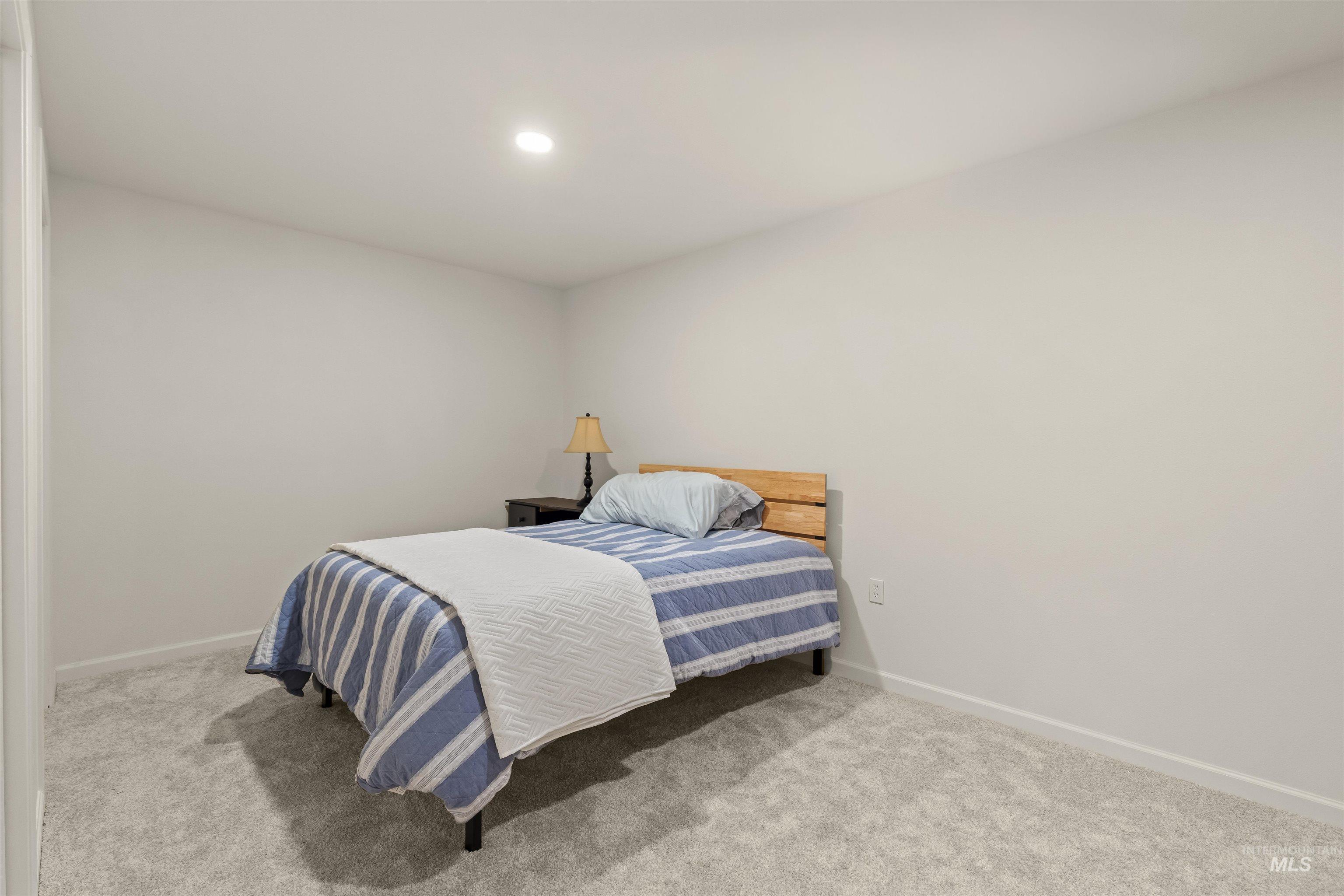 2940 Dove Place, Clarkston, Washington 99403, 3 Bedrooms, 4 Bathrooms, Residential For Sale, Price $899,999, 98983452