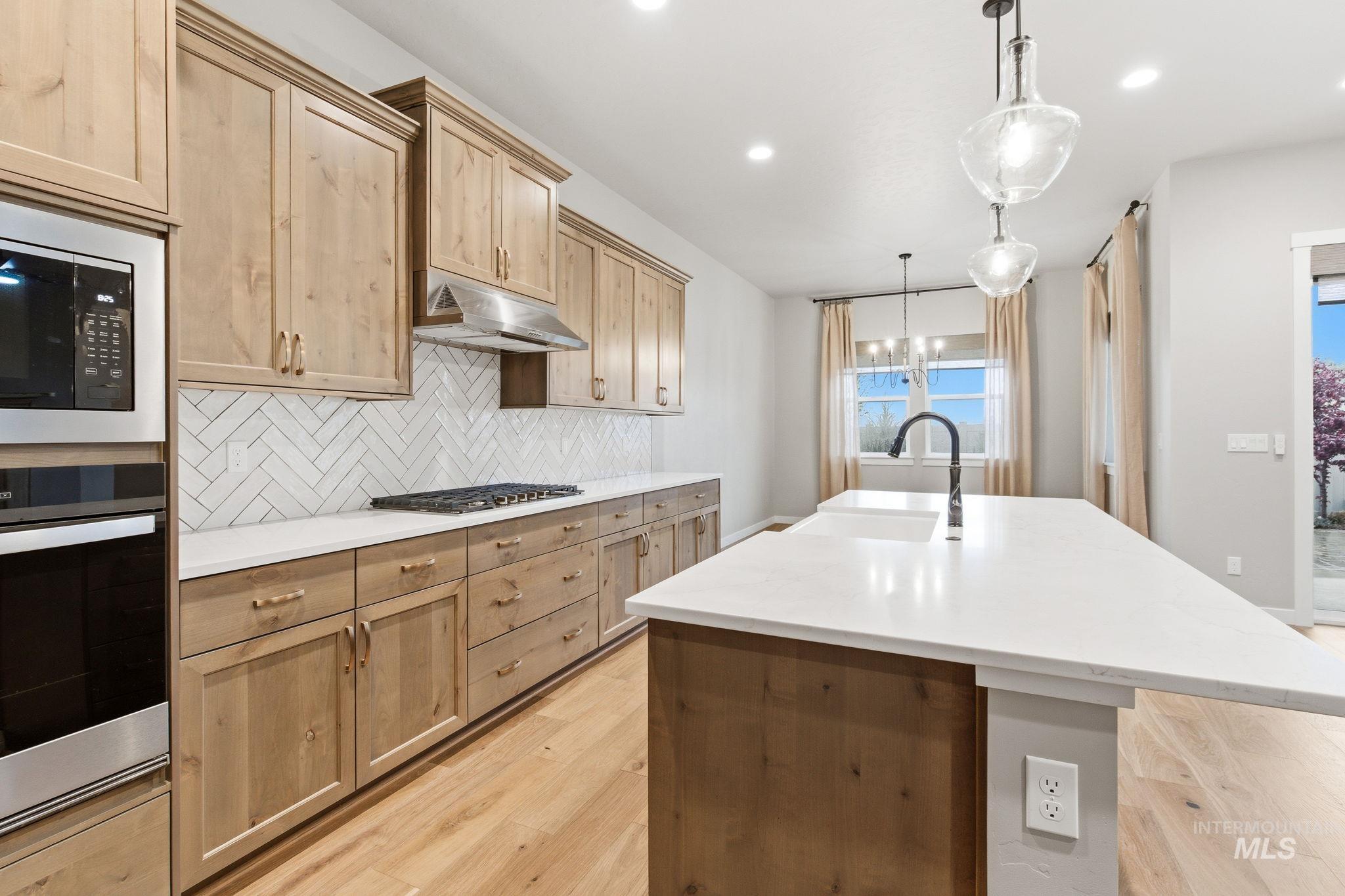 8739 W Pickett Creek St, Star, Idaho 83669, 2 Bedrooms, 2.5 Bathrooms, Residential For Sale, Price $675,000,MLS 98983455