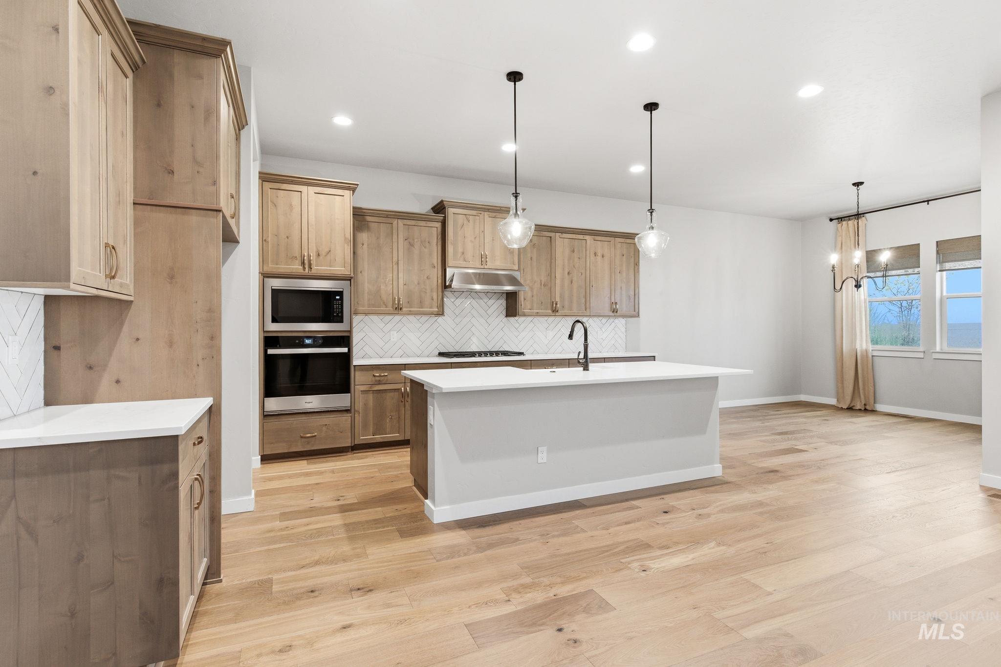 8739 W Pickett Creek St, Star, Idaho 83669, 2 Bedrooms, 2.5 Bathrooms, Residential For Sale, Price $675,000,MLS 98983455