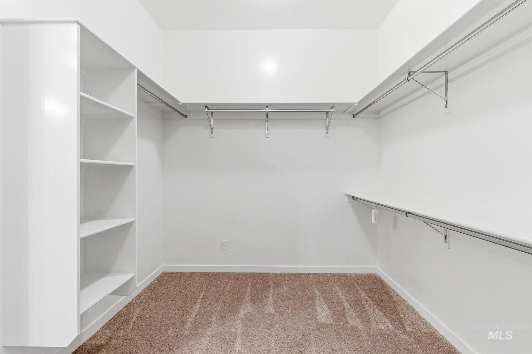 8739 W Pickett Creek St, Star, Idaho 83669, 2 Bedrooms, 2.5 Bathrooms, Residential For Sale, Price $675,000,MLS 98983455