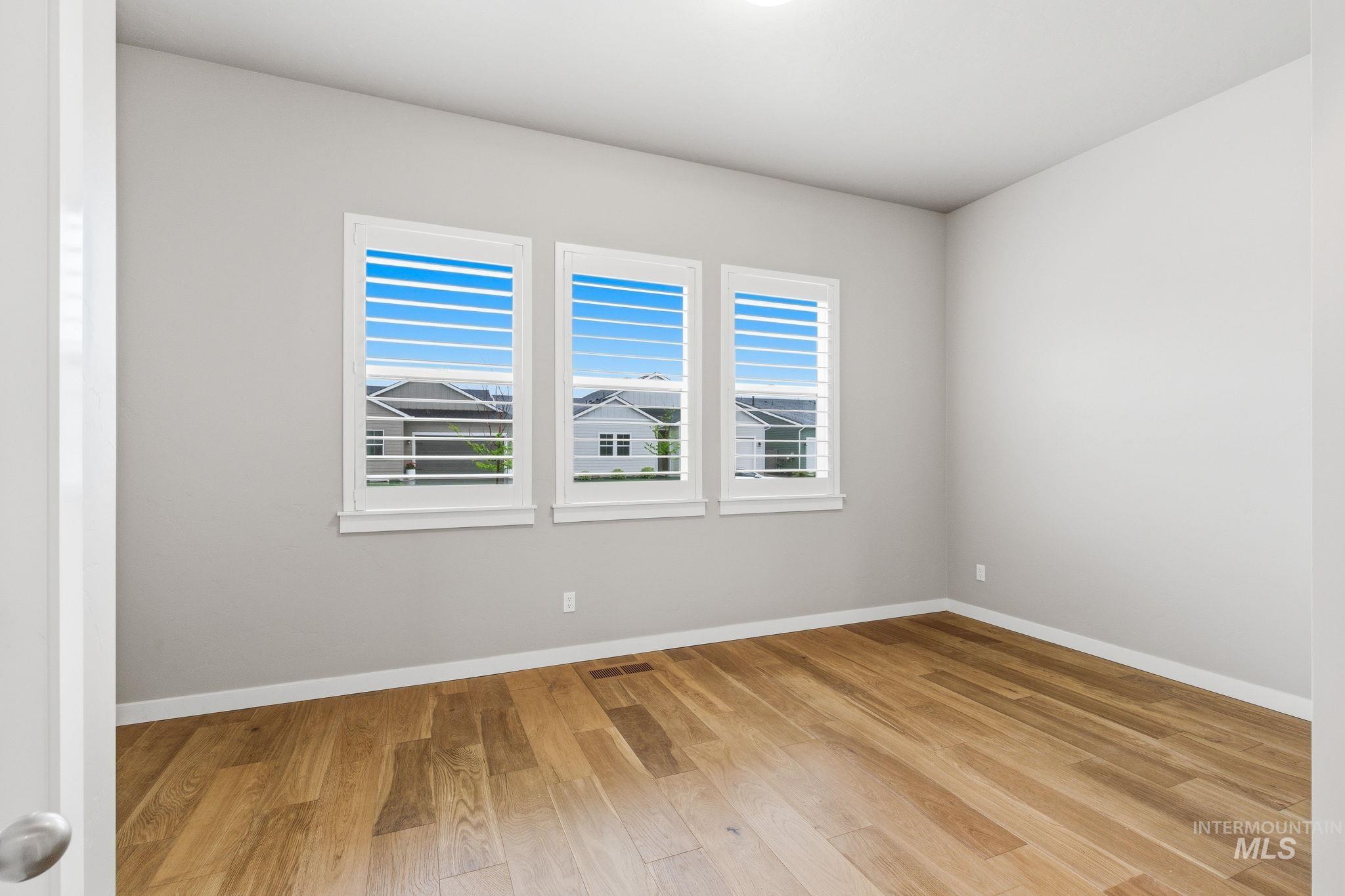 8739 W Pickett Creek St, Star, Idaho 83669, 2 Bedrooms, 2.5 Bathrooms, Residential For Sale, Price $675,000,MLS 98983455