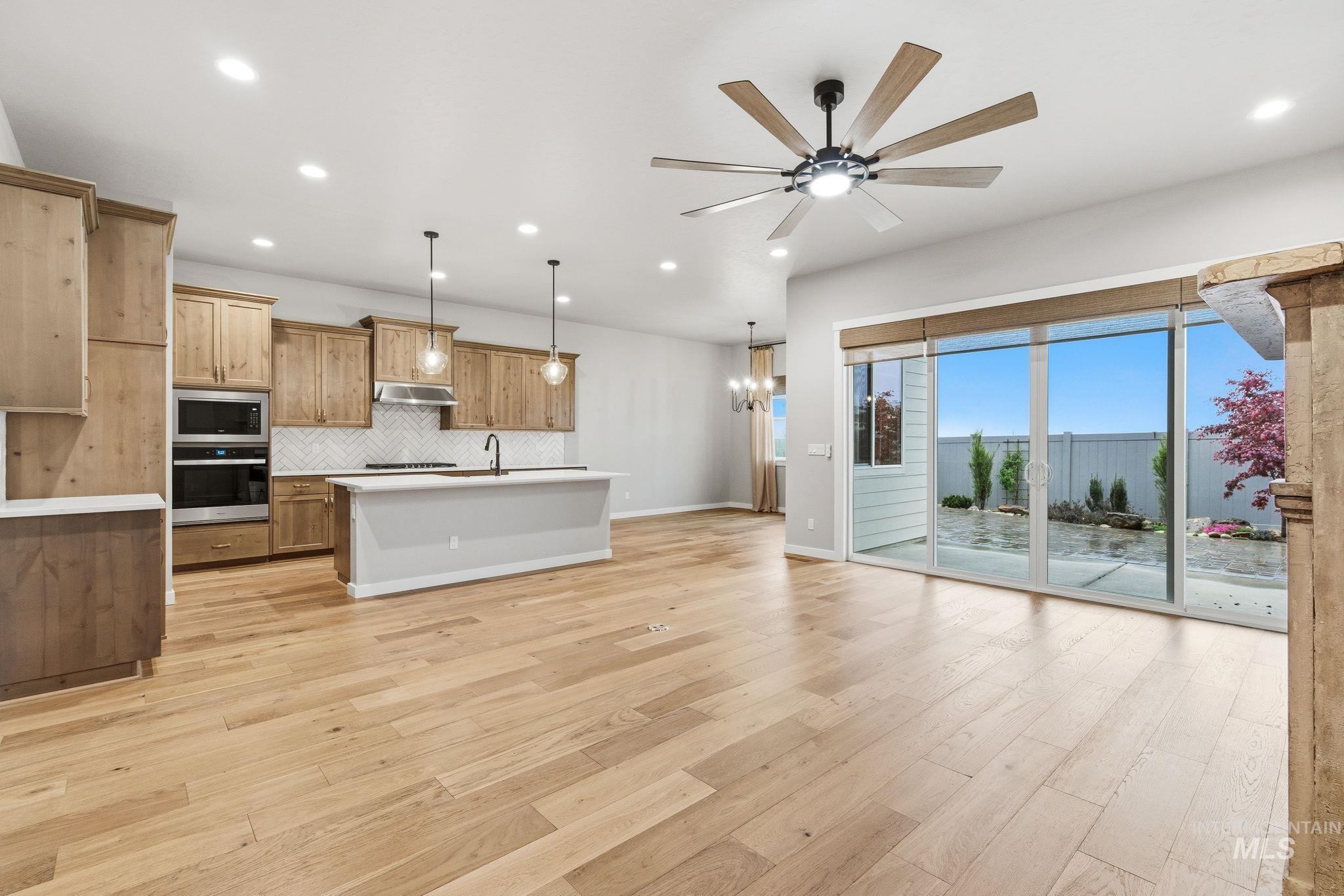 8739 W Pickett Creek St, Star, Idaho 83669, 2 Bedrooms, 2.5 Bathrooms, Residential For Sale, Price $675,000,MLS 98983455