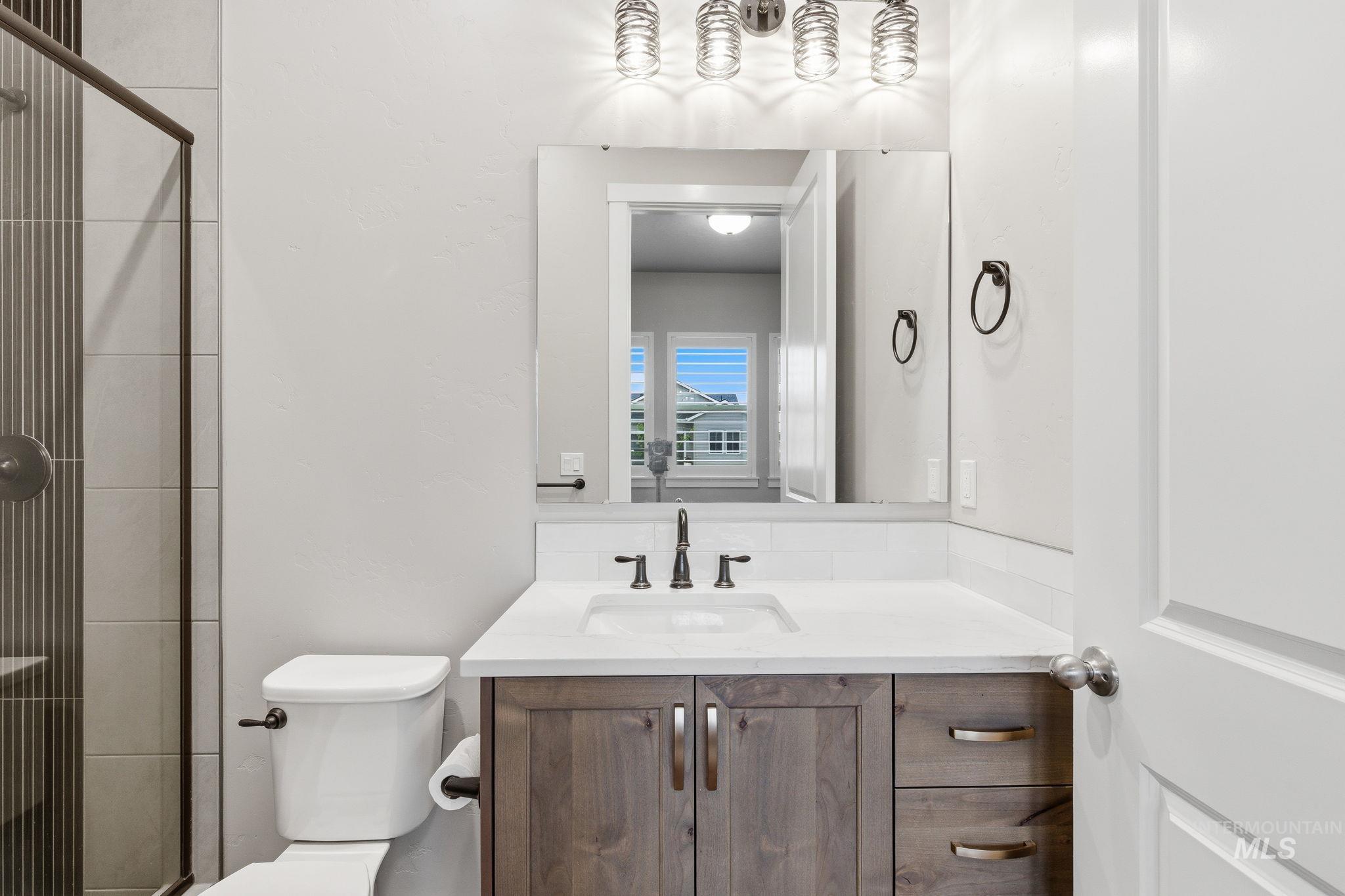 8739 W Pickett Creek St, Star, Idaho 83669, 2 Bedrooms, 2.5 Bathrooms, Residential For Sale, Price $675,000,MLS 98983455