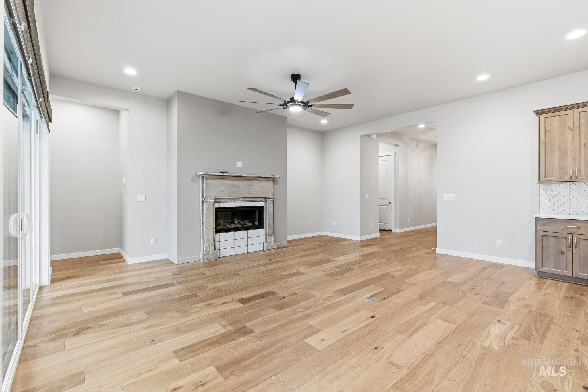 8739 W Pickett Creek St, Star, Idaho 83669, 2 Bedrooms, 2.5 Bathrooms, Residential For Sale, Price $675,000,MLS 98983455