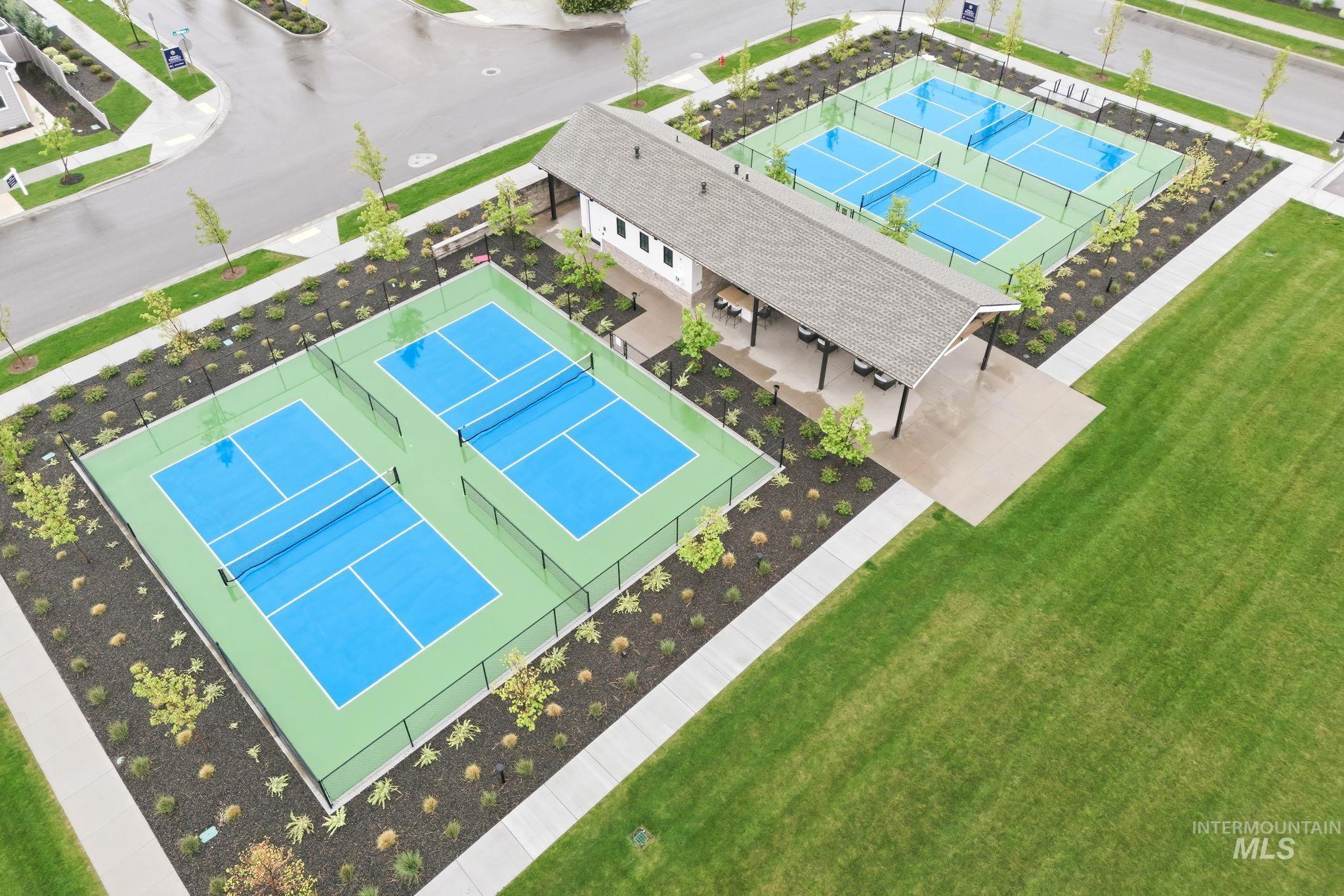 8739 W Pickett Creek St, Star, Idaho 83669, 2 Bedrooms, 2.5 Bathrooms, Residential For Sale, Price $675,000,MLS 98983455