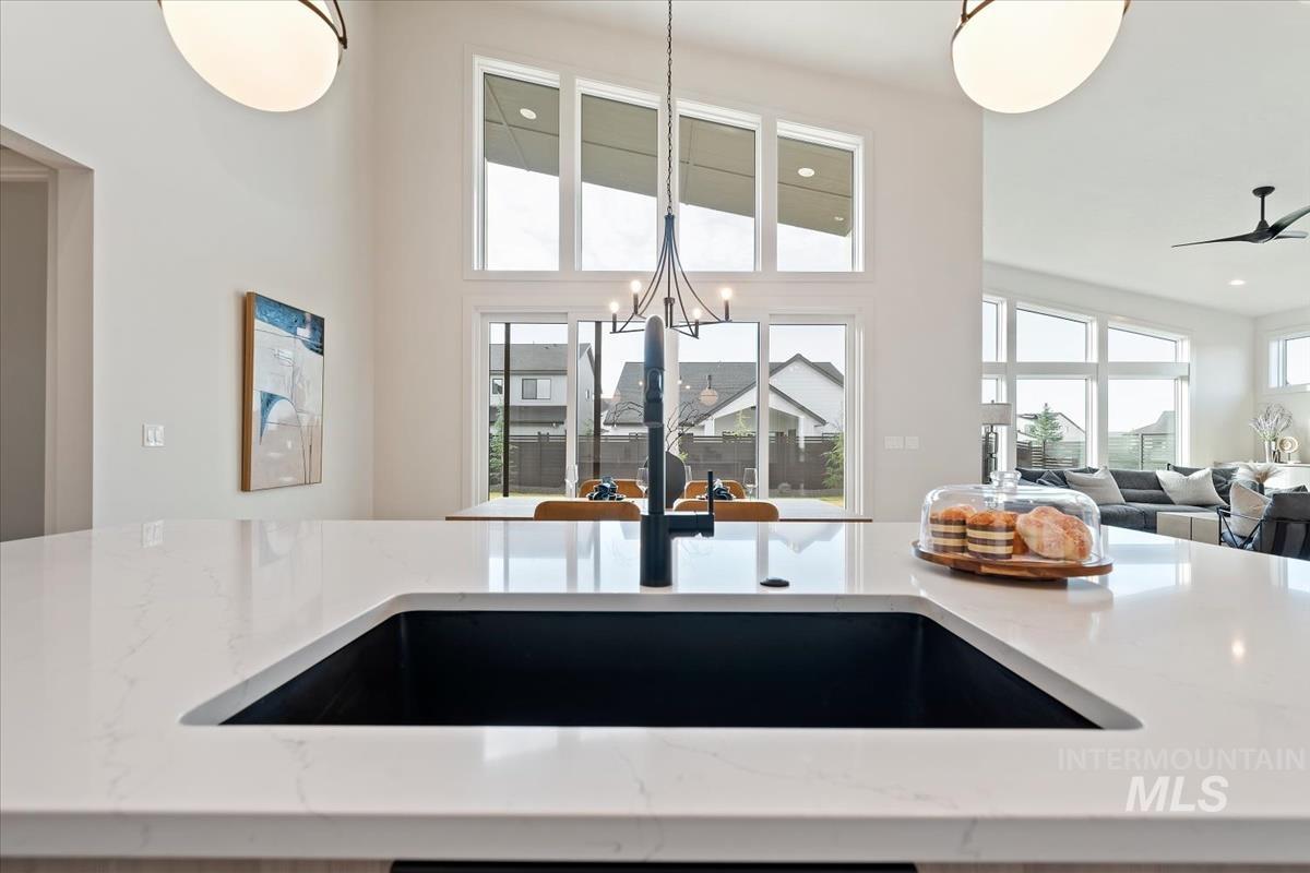 7689 W Lookout View St, Meridian, Idaho 83646, 3 Bedrooms, 2.5 Bathrooms, Residential For Sale, Price $924,900,MLS 98983456