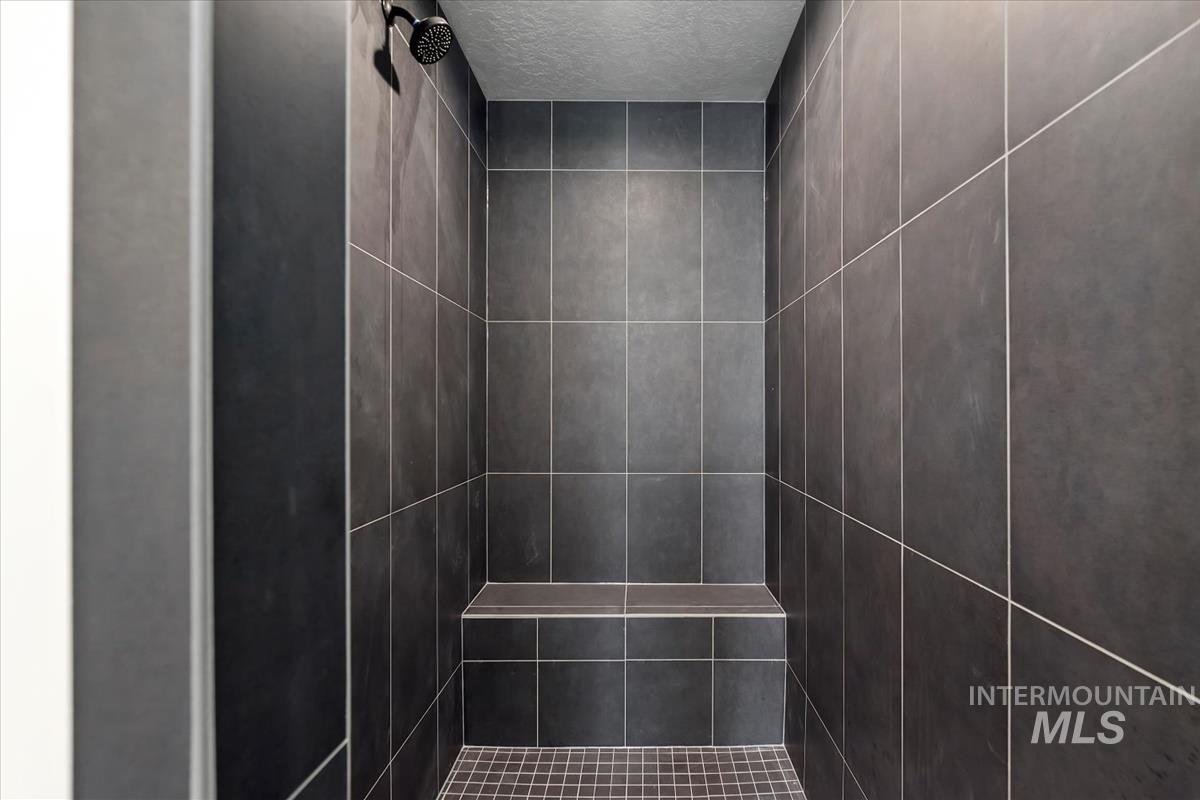 7689 W Lookout View St, Meridian, Idaho 83646, 3 Bedrooms, 2.5 Bathrooms, Residential For Sale, Price $899,900,MLS 98983456