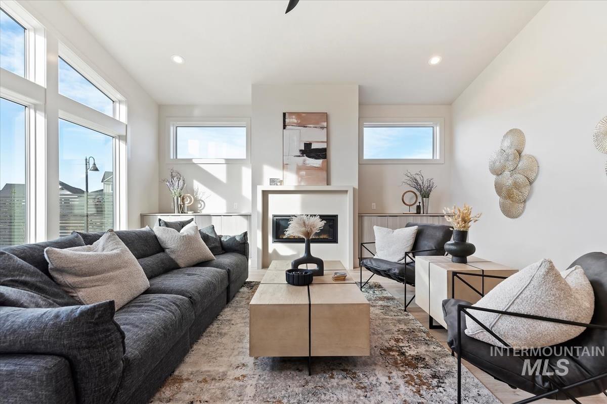 7689 W Lookout View St, Meridian, Idaho 83646, 3 Bedrooms, 2.5 Bathrooms, Residential For Sale, Price $899,900,MLS 98983456